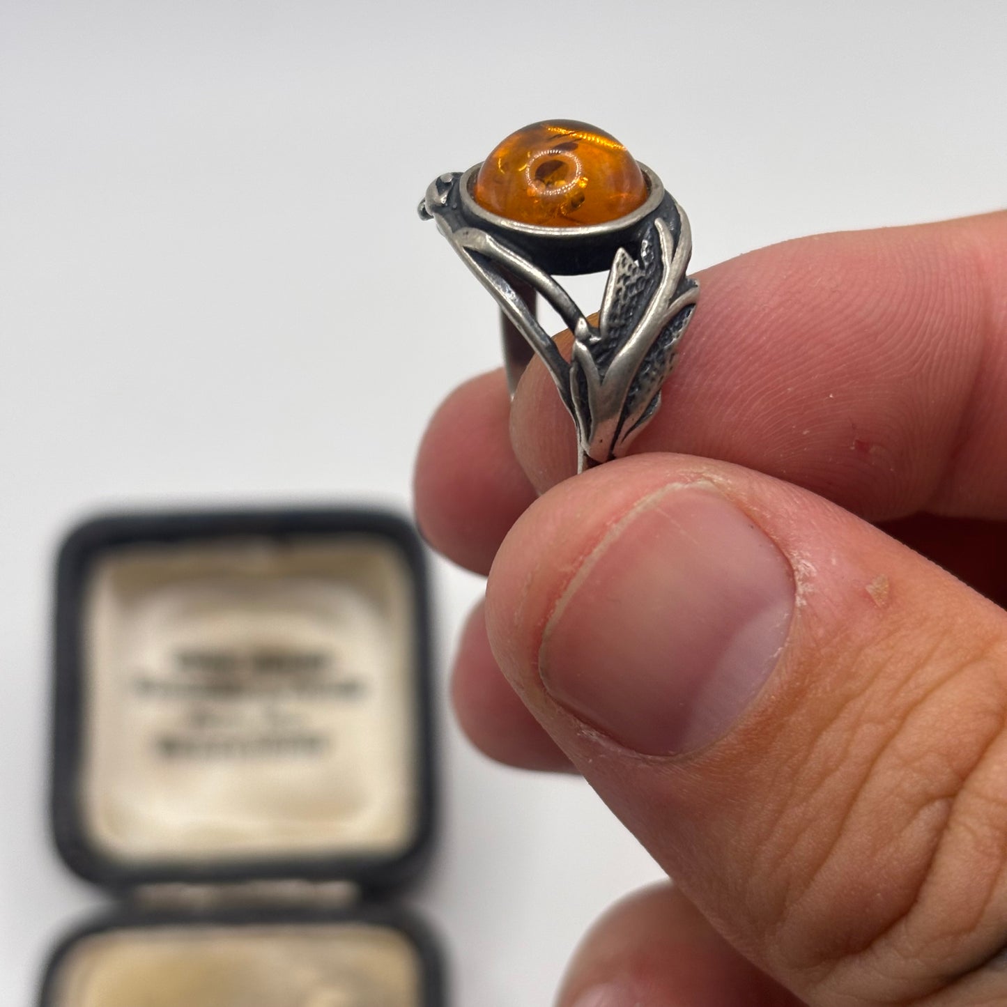 Silver Amber Leaf Ring (P)