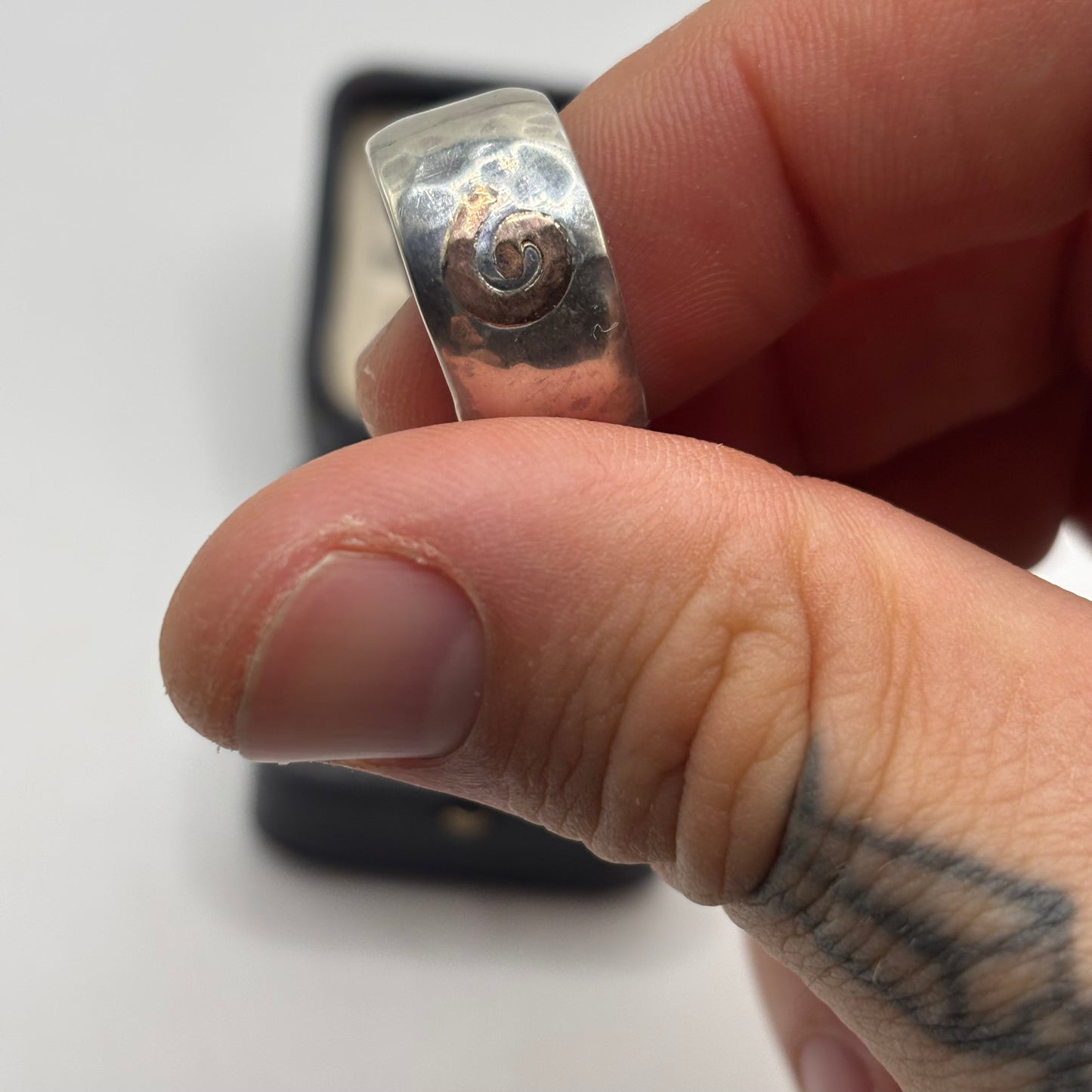 Silver Swirl Band Ring