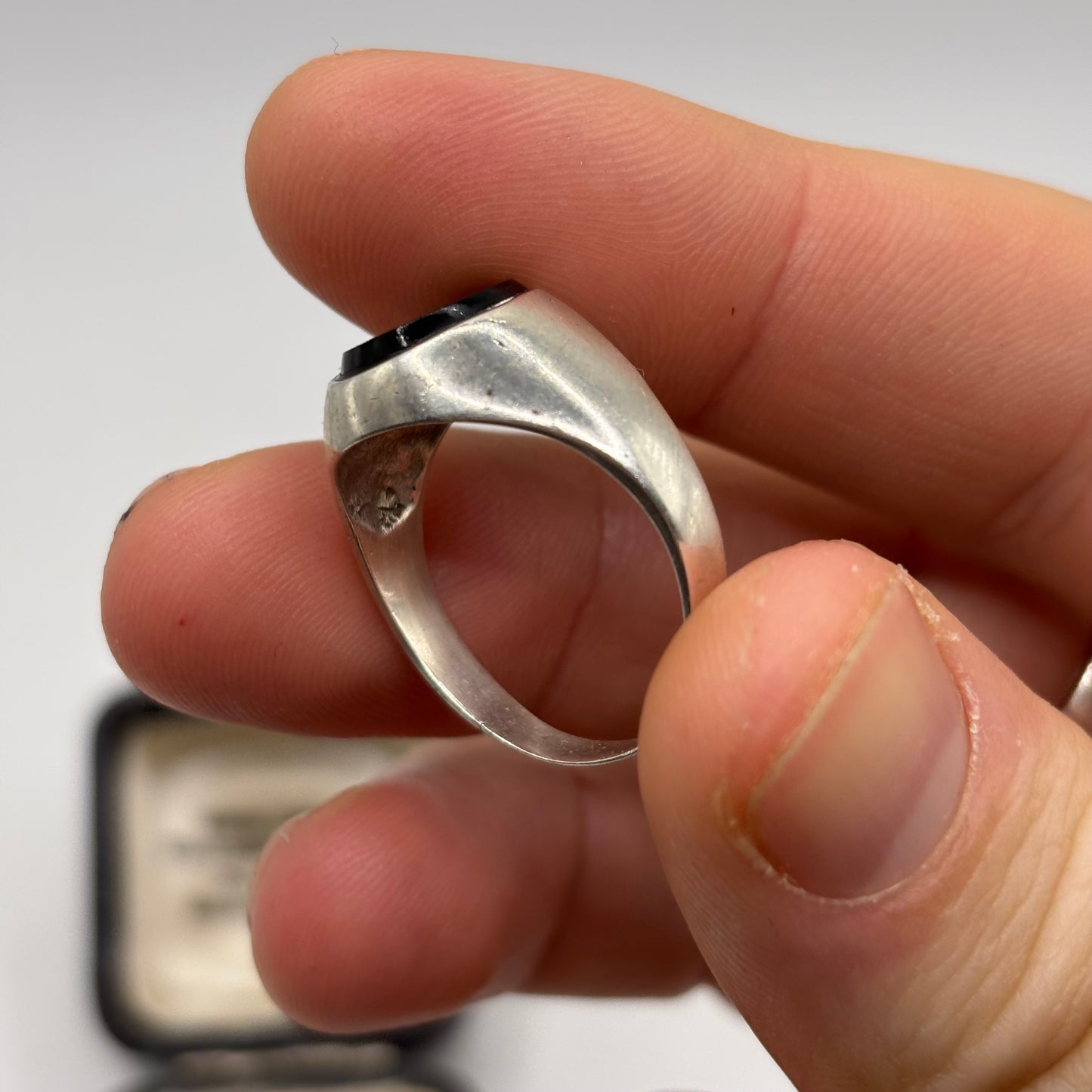 Silver Signet Onyx Ring (U)