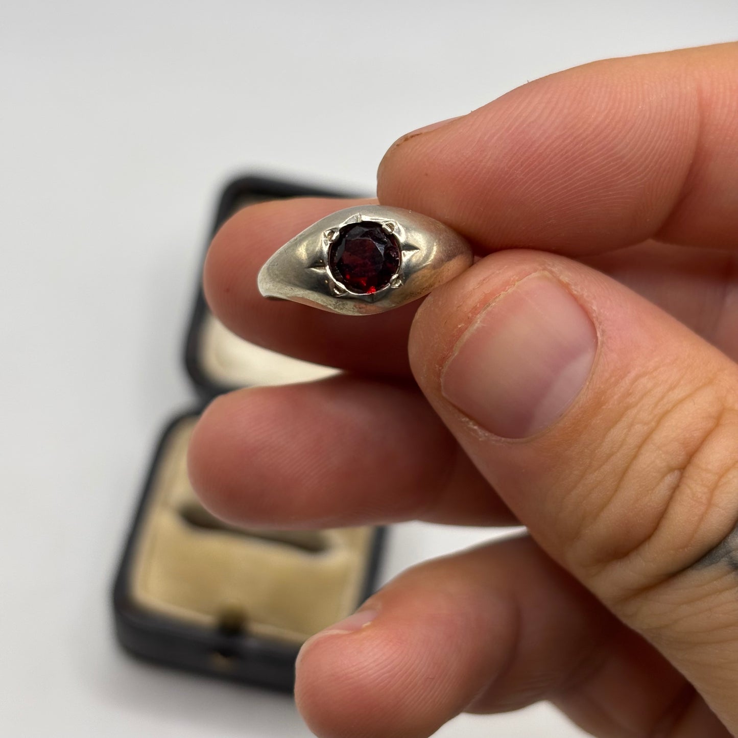 Silver Garnet Vintage Ring