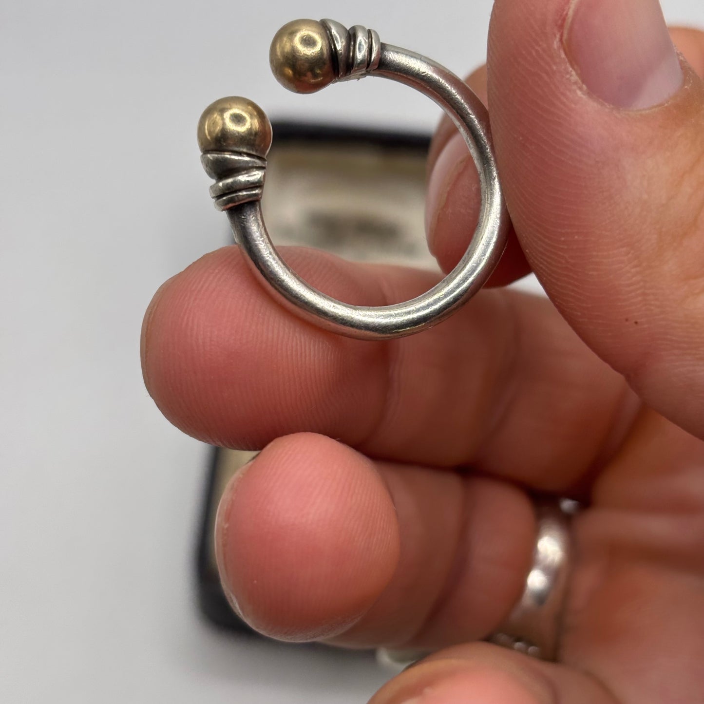 Silver 9ct Gold & Silver Torque Ring (R)