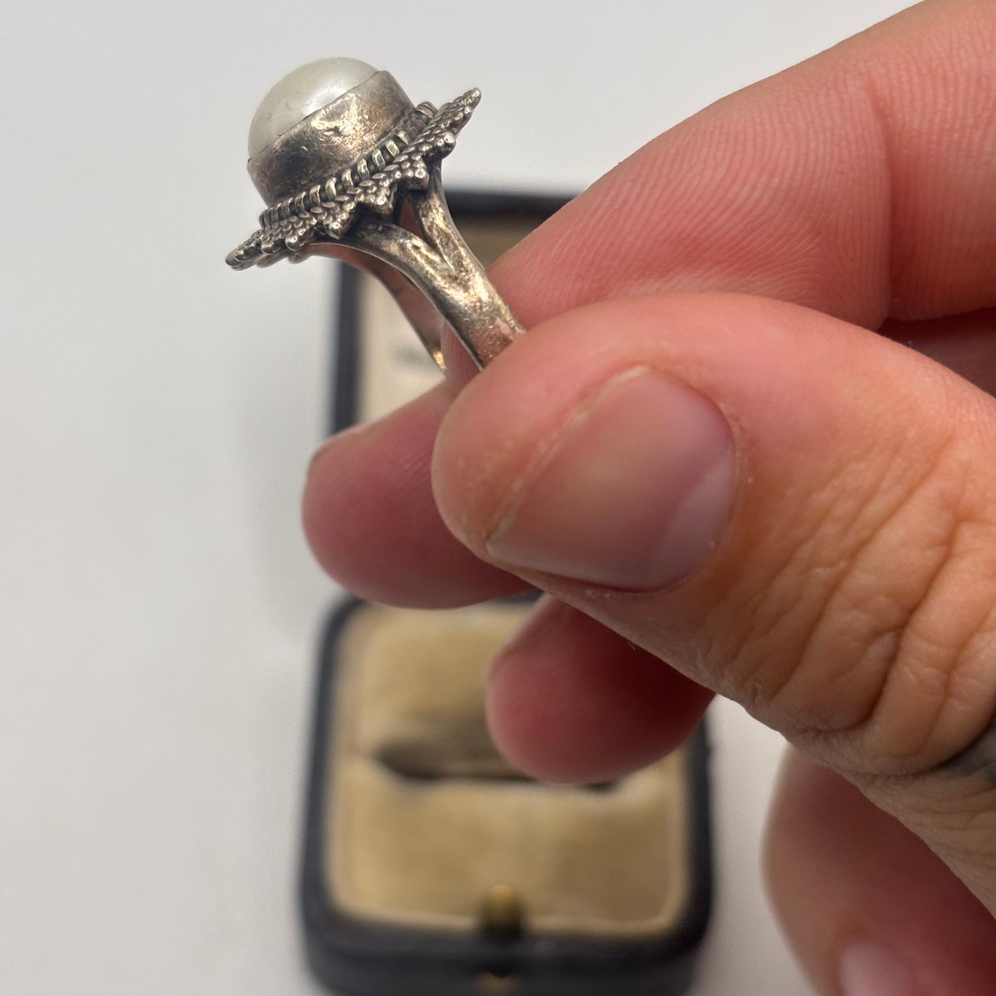 Silver Pearl Ring (Q)