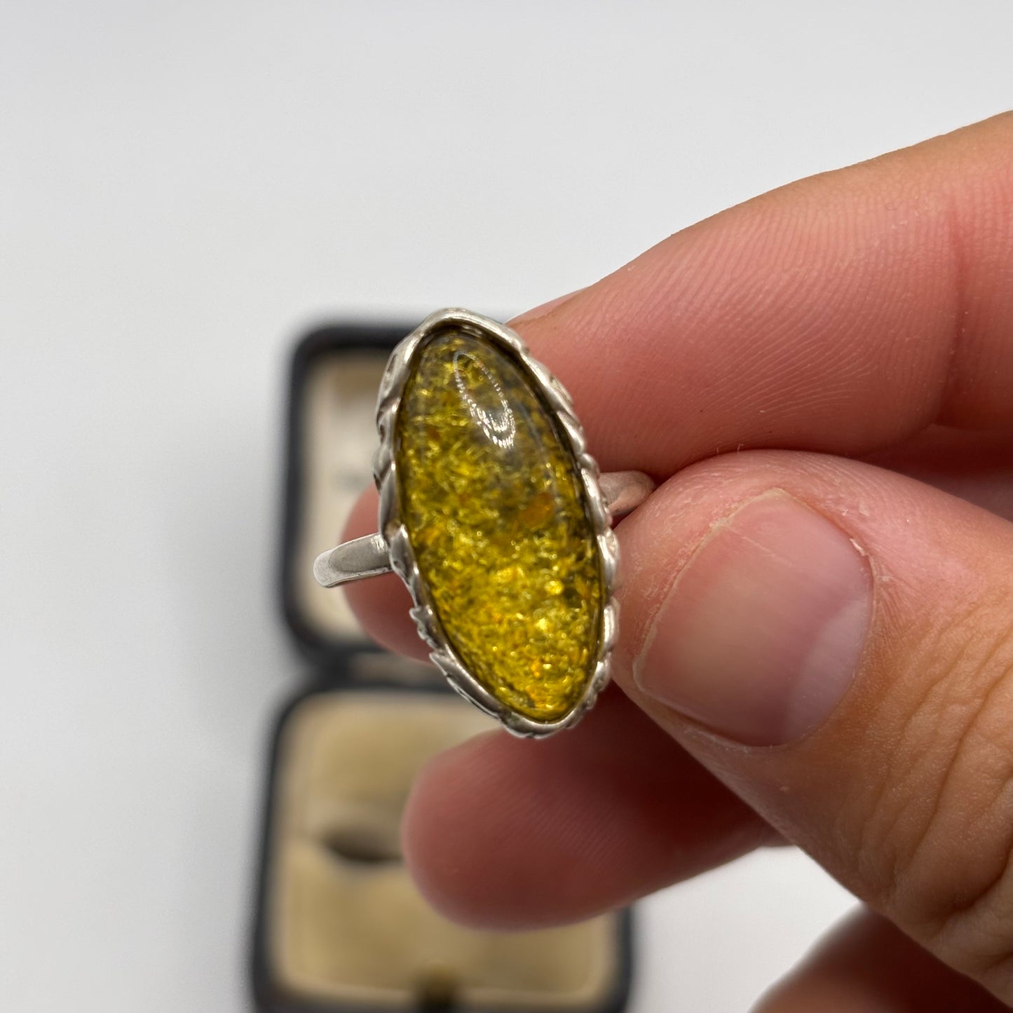 Silver Amber Ring (S)