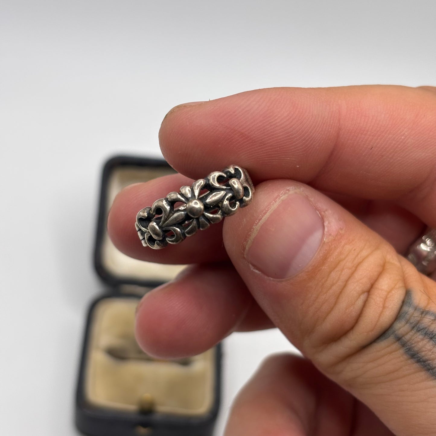 Silver Chrome Heart Style Ring (M)