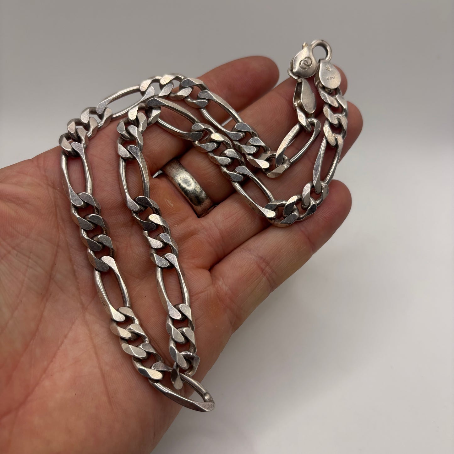 Silver 18” Heavy Figaro Chain