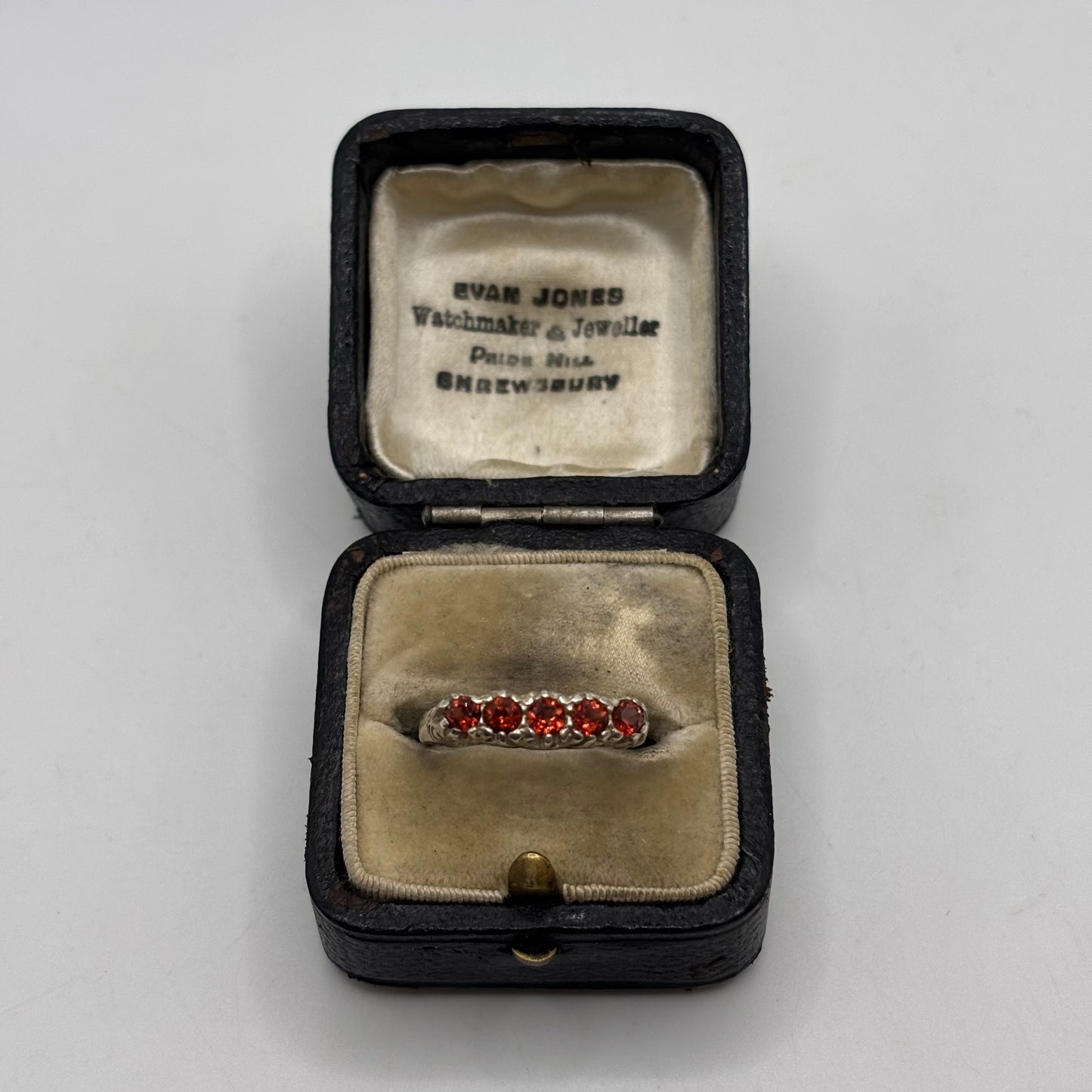 Silver Vintage Garnet Ring (M)