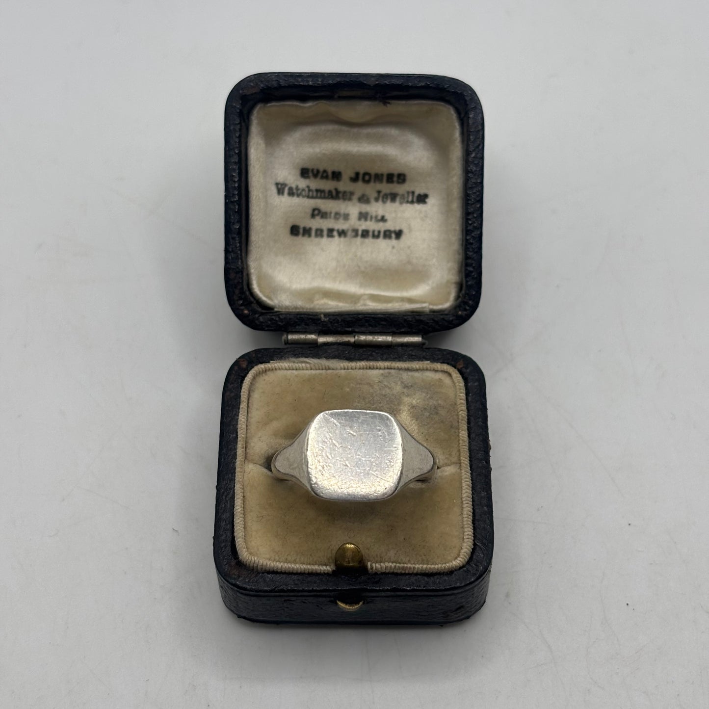 Silver Signet Ring (T)