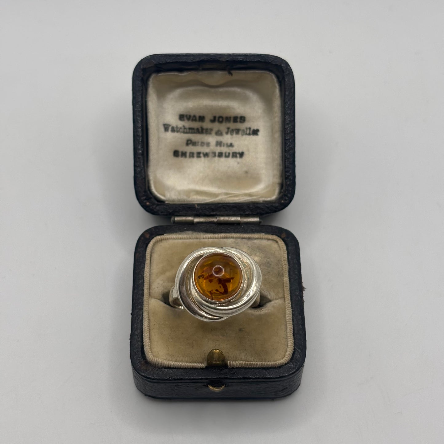 Silver Amber Ring (R)