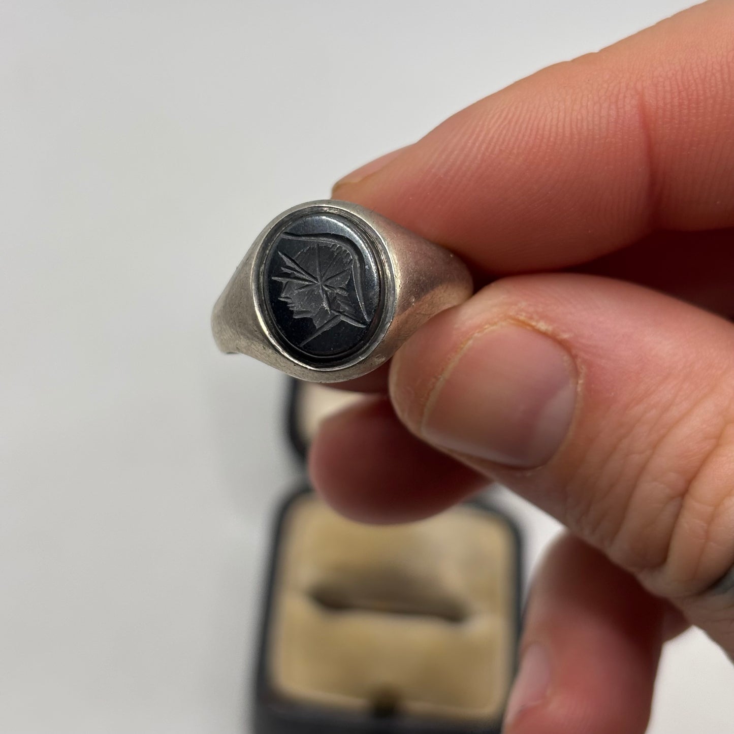 Silver Hematite Gladiator Signet Ring (U)