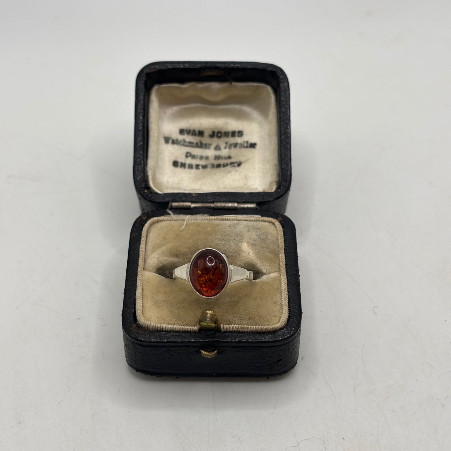 Silver Amber Ring (K)