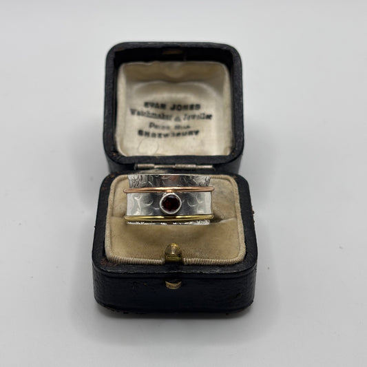 Silver Garnet Spinner Ring (O)