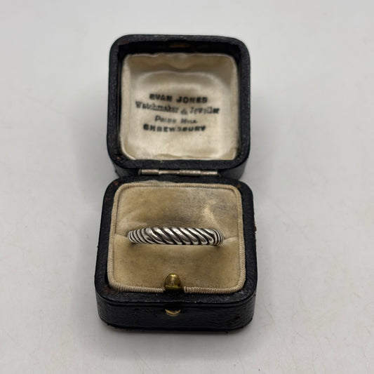 Silver Carolyn Pollack Ring (S 1/2)