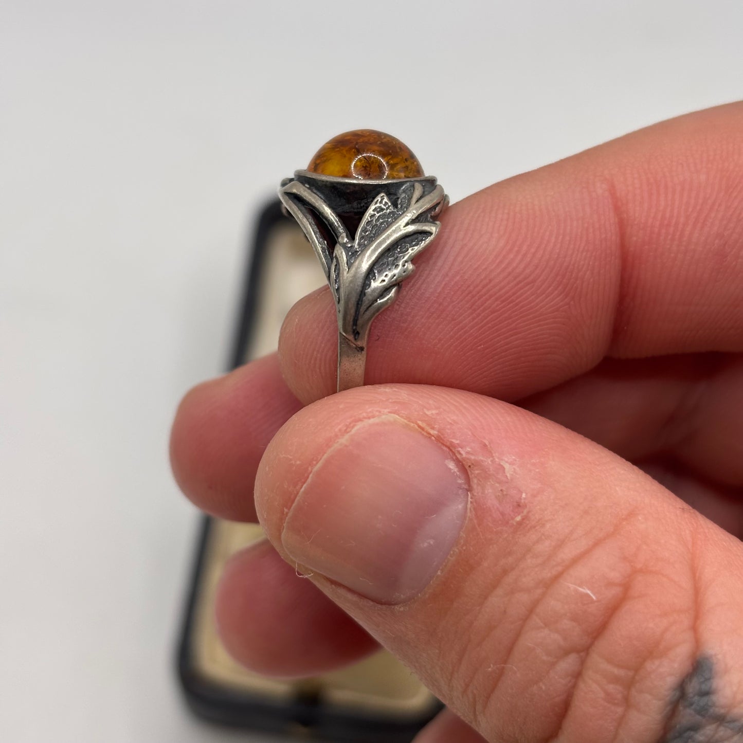 Silver Amber Ring (O)
