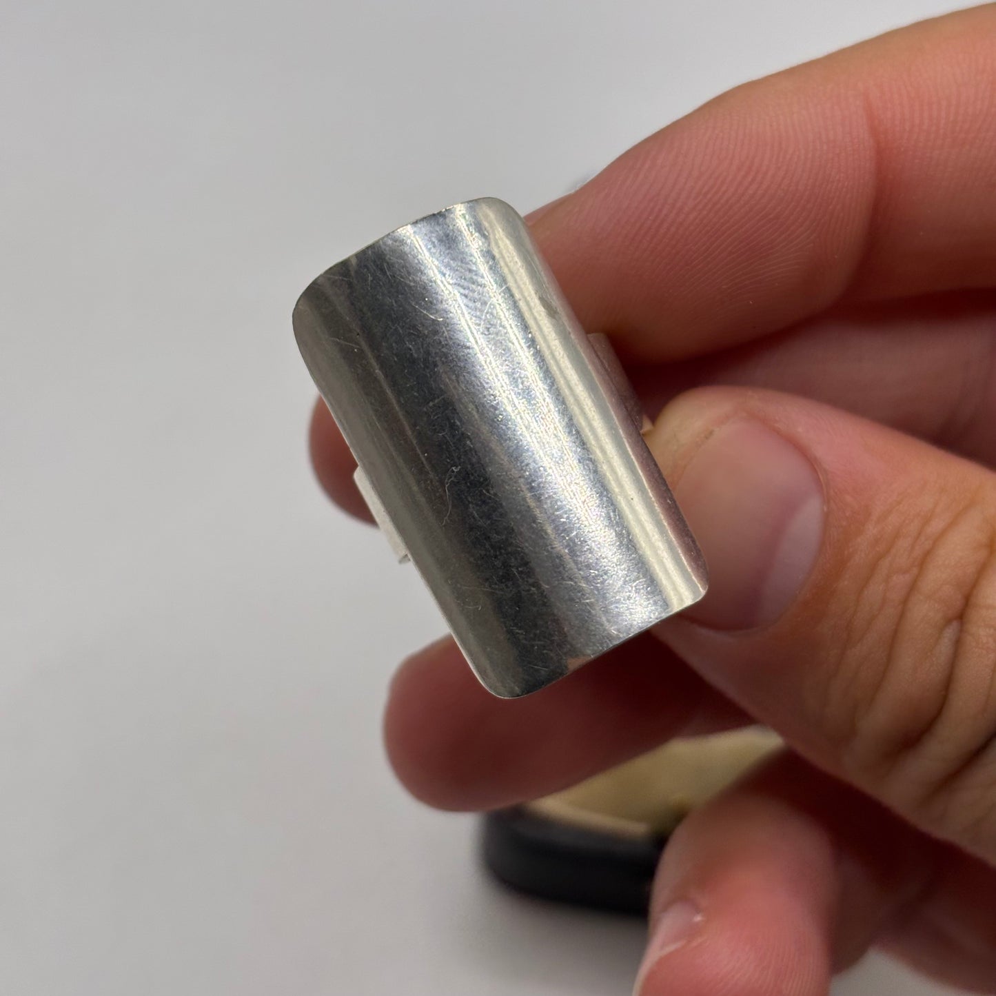 Silver Shield Ring (T)