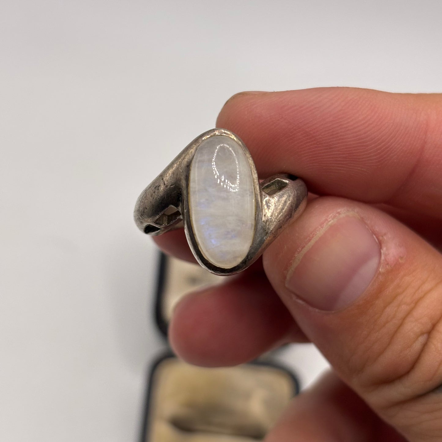 Silver Moonstone Ring (Q)