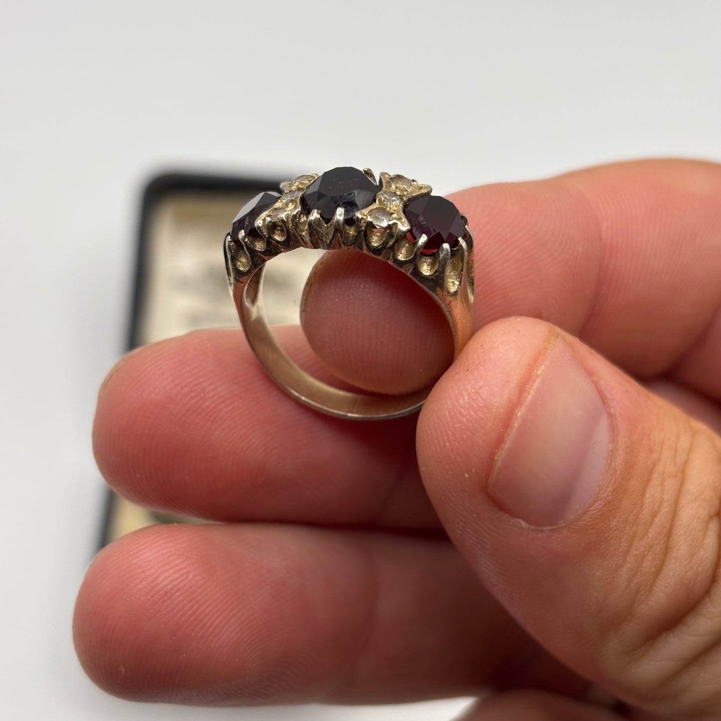 Silver Garnet Ring (O)