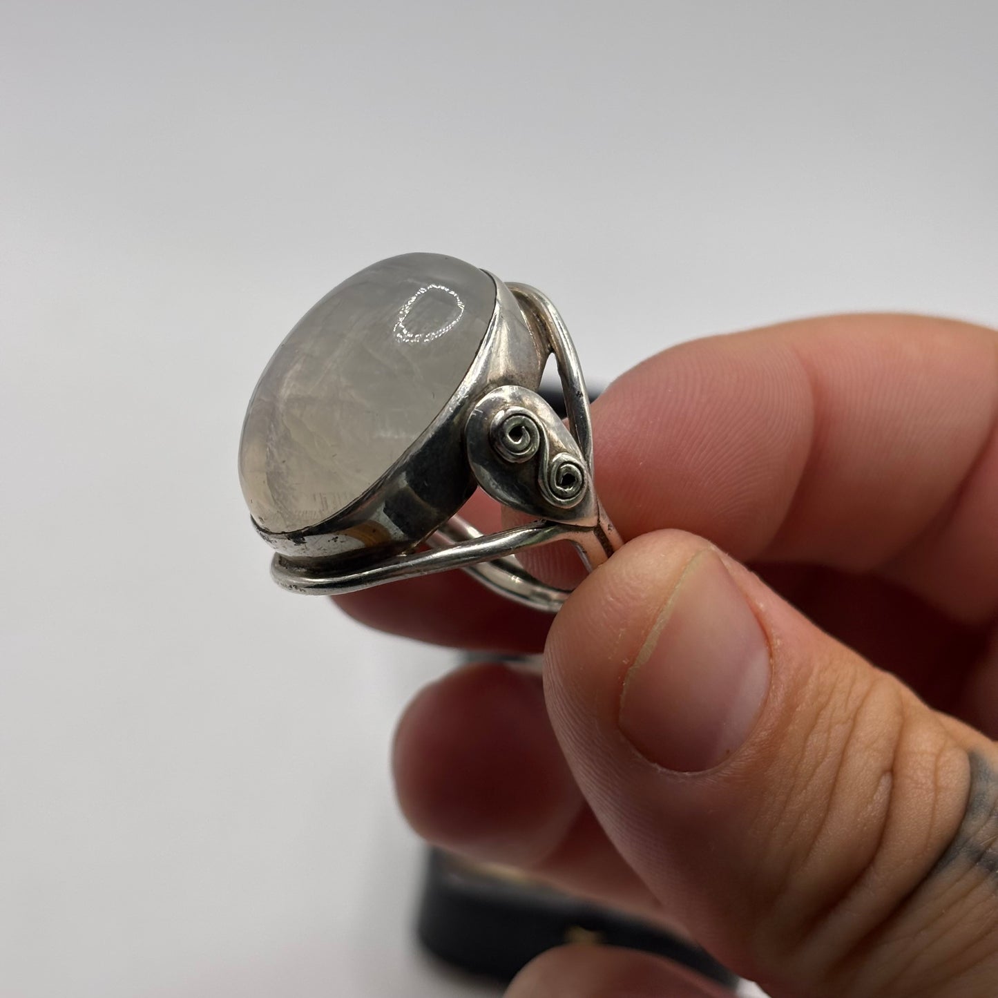 Silver Large Moonstone Ring (Q)
