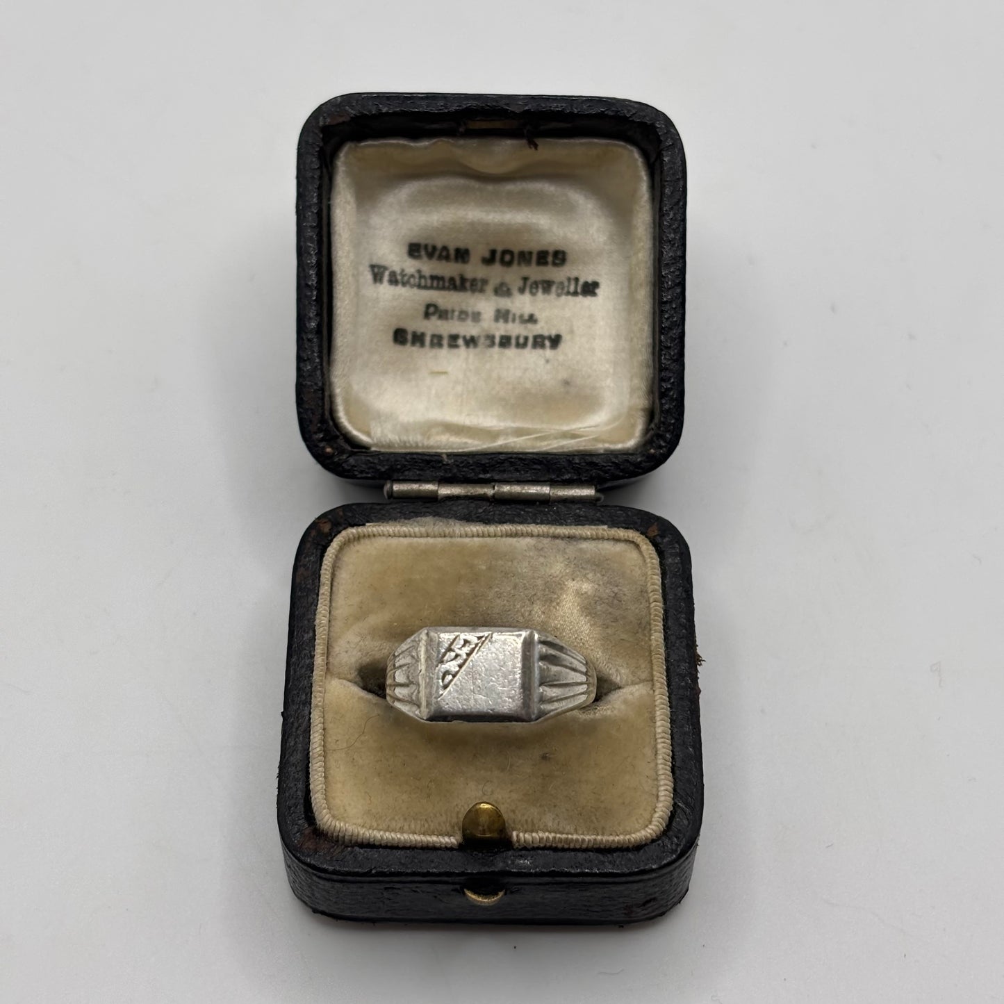 Silver Vintage Signet Ring (N)