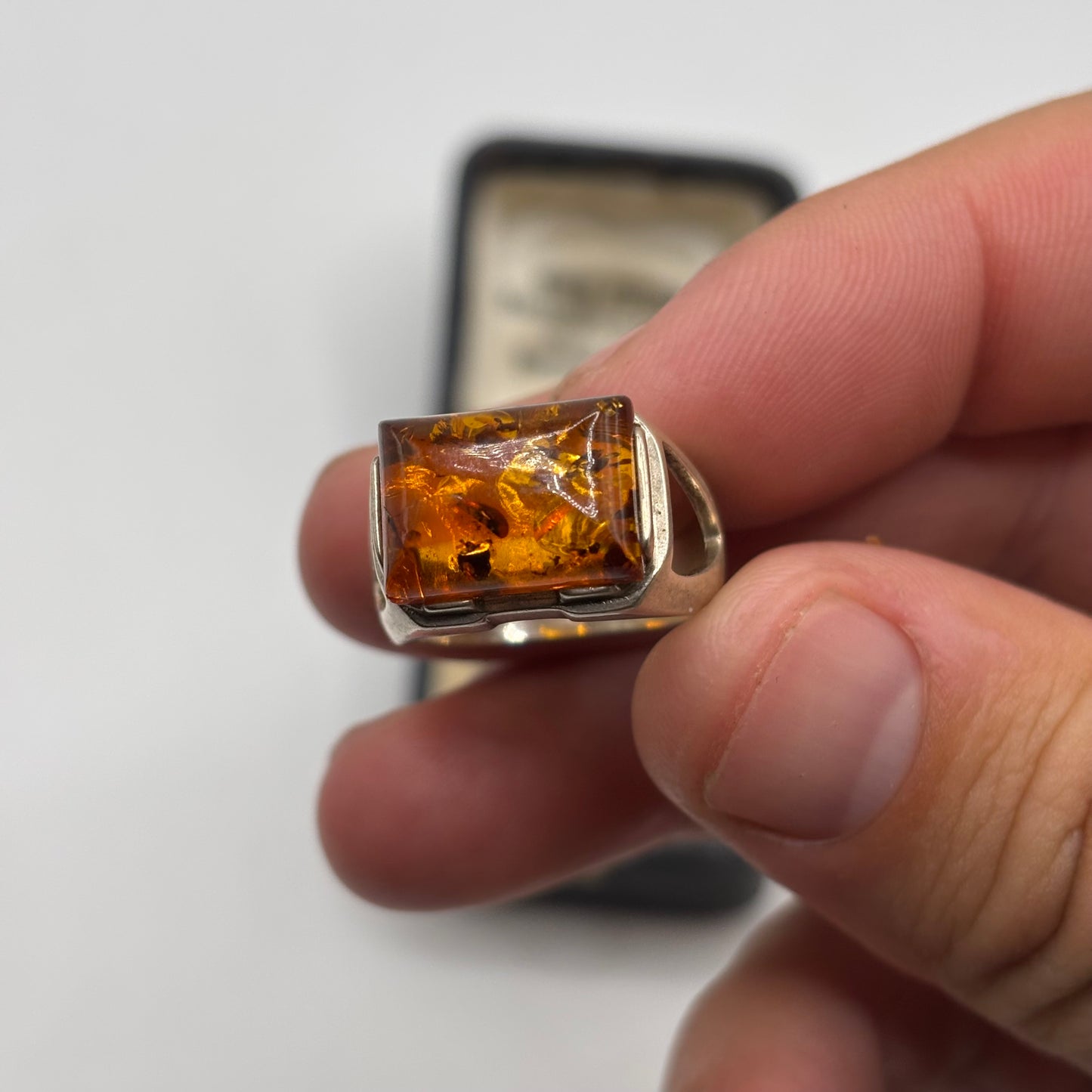 Silver Amber Signet Ring (P 1/2)