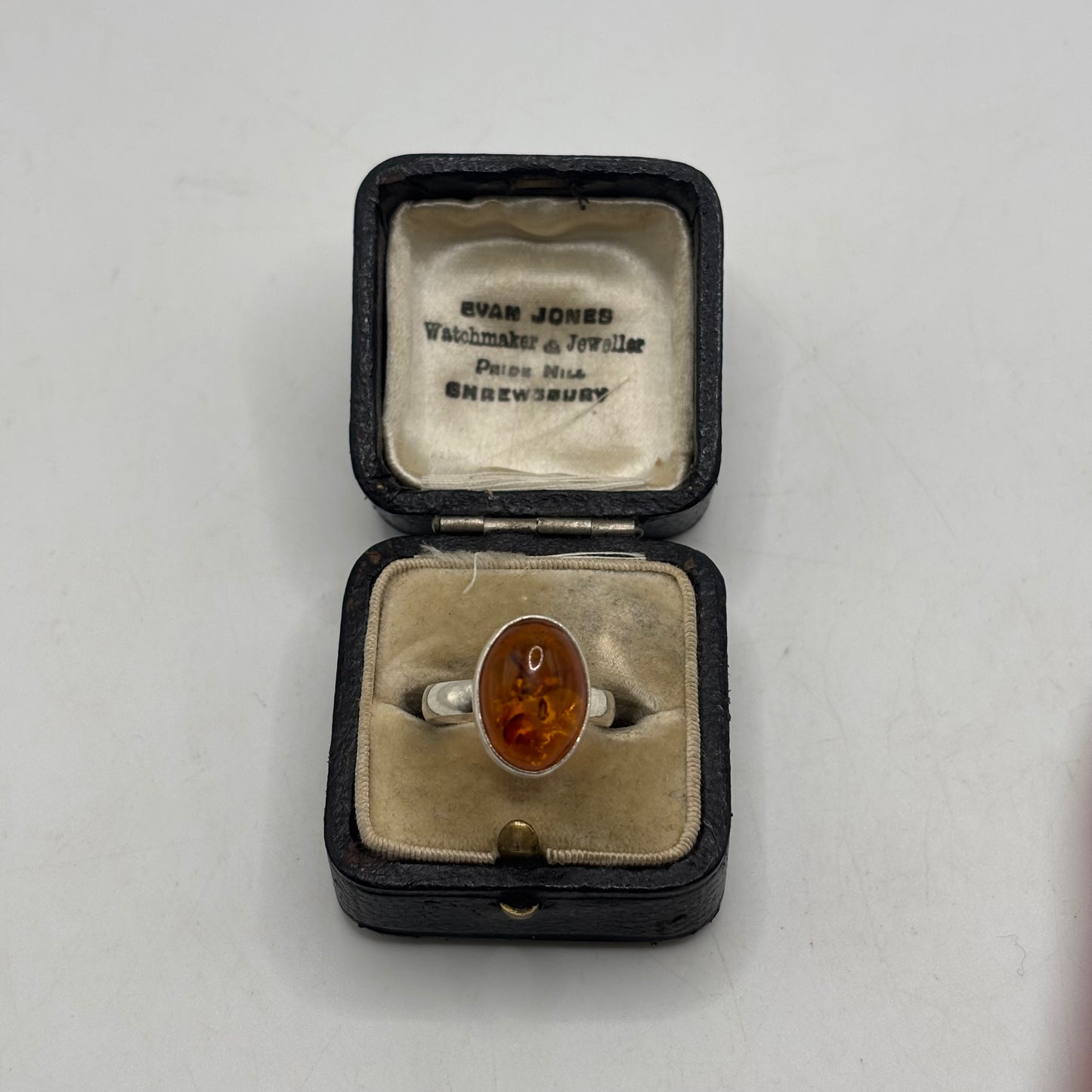 Silver Amber Ring (K)