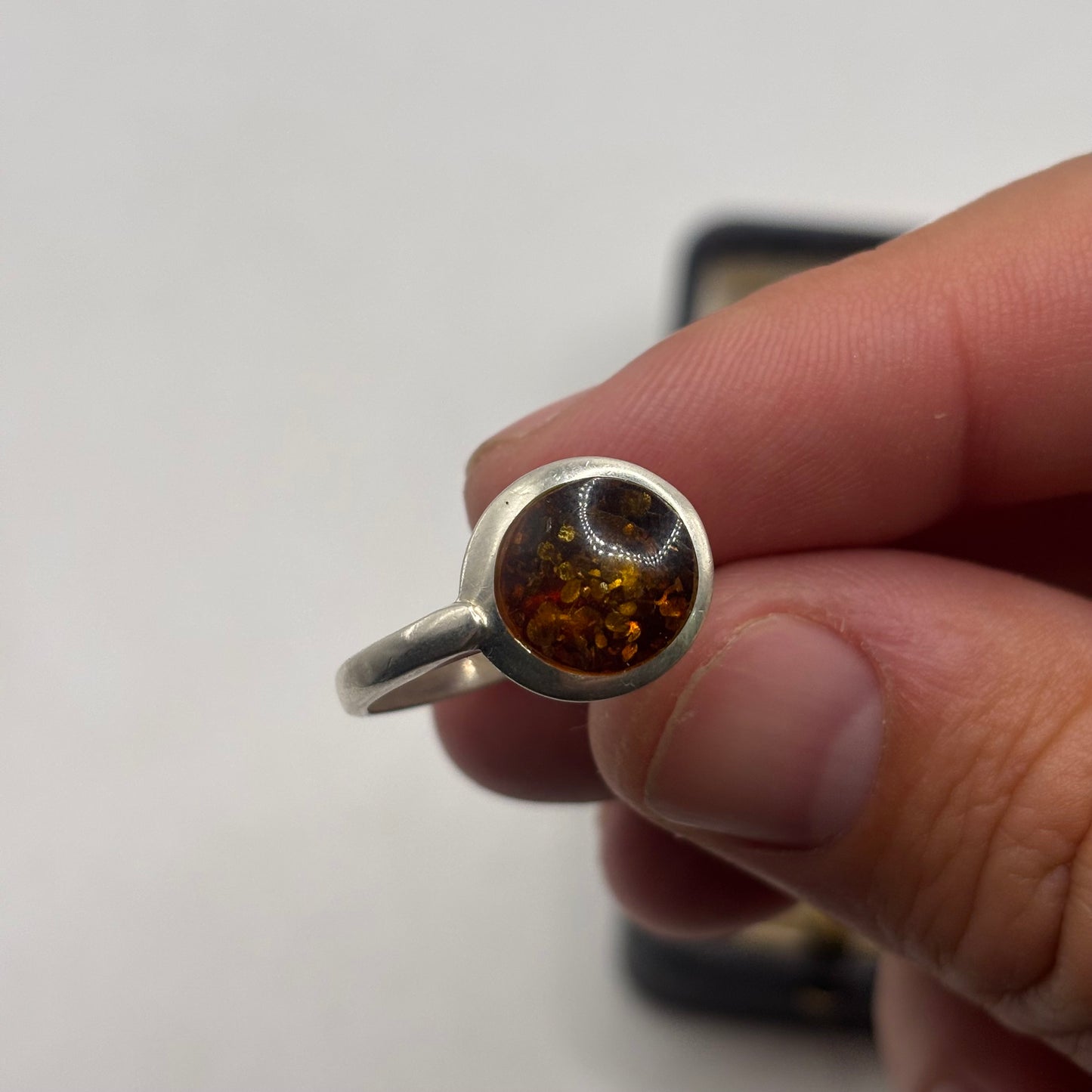 Silver Amber Inlayed Ring (N)