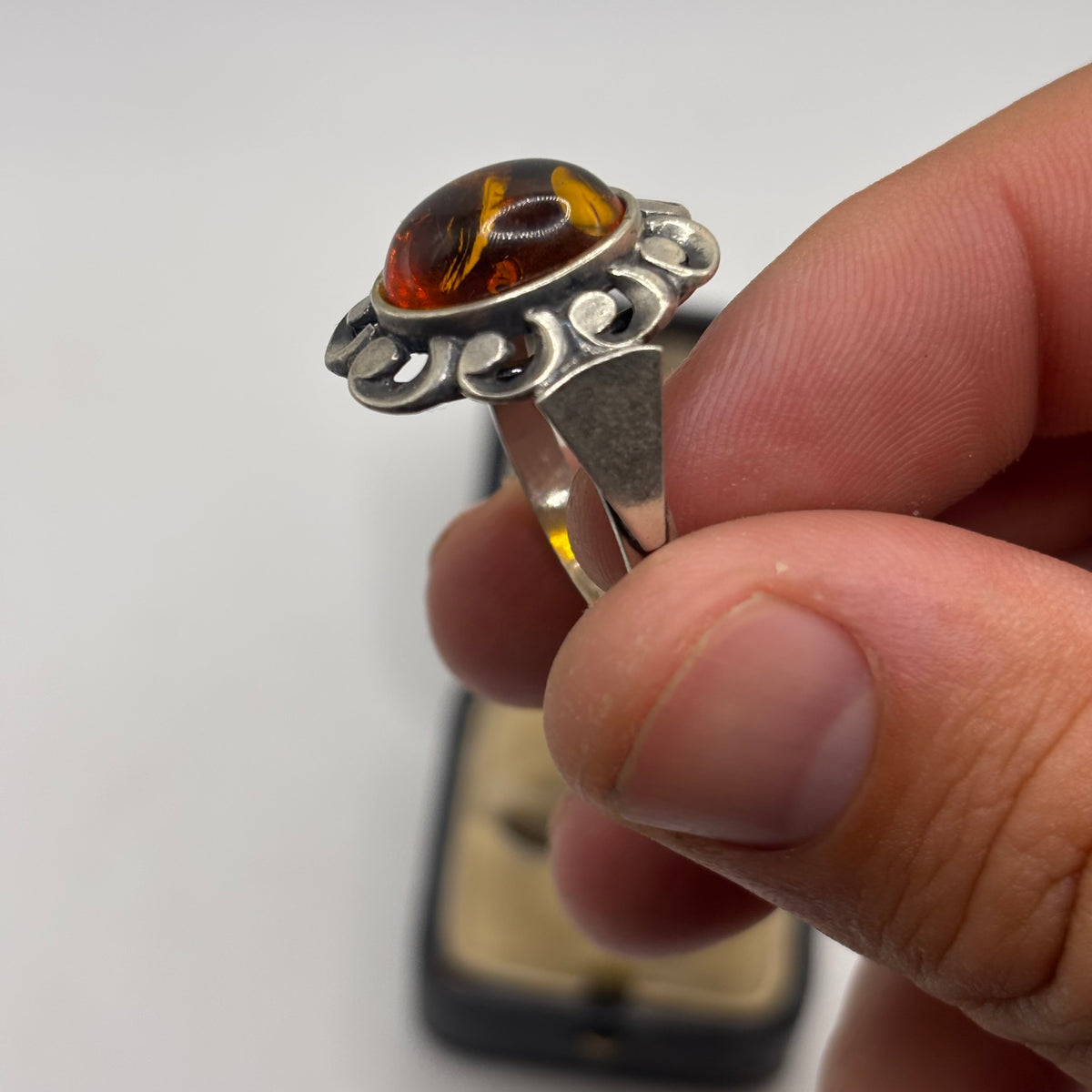 Silver Amber Ring (R)