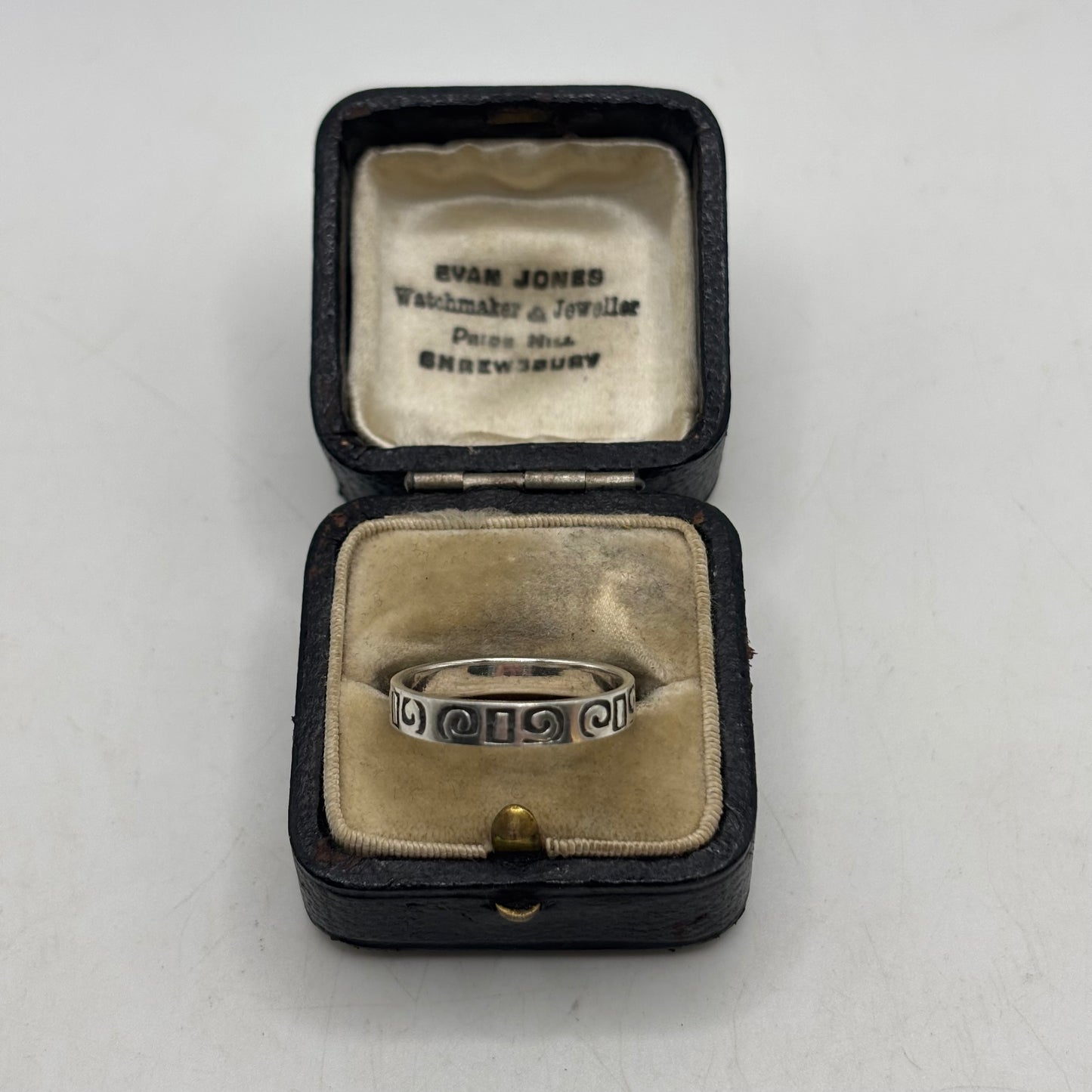 Silver Swirl Ring (P)