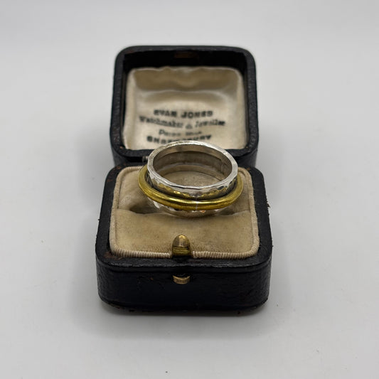 Silver Spinner Ring (O)
