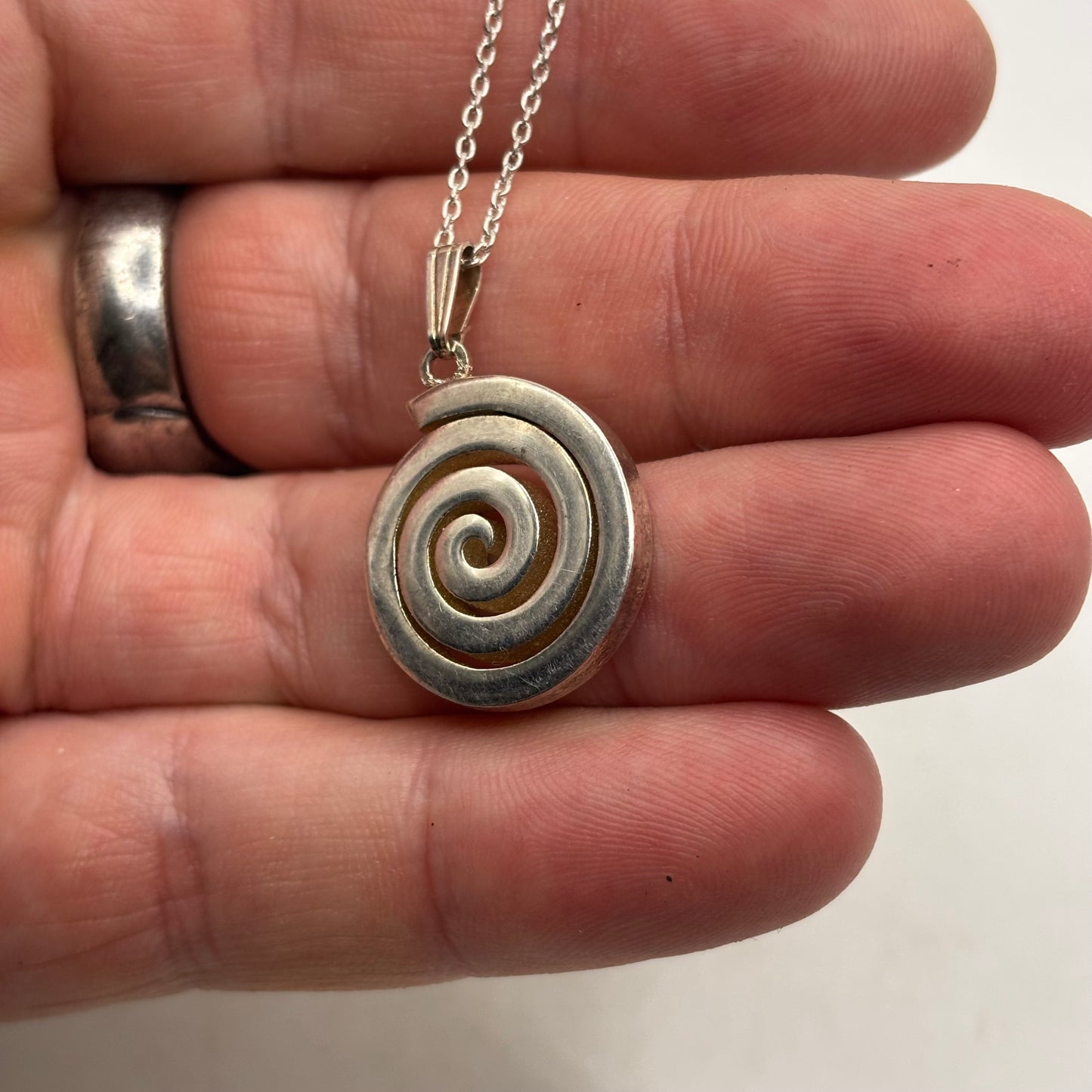 Silver 16” Swirl Necklace