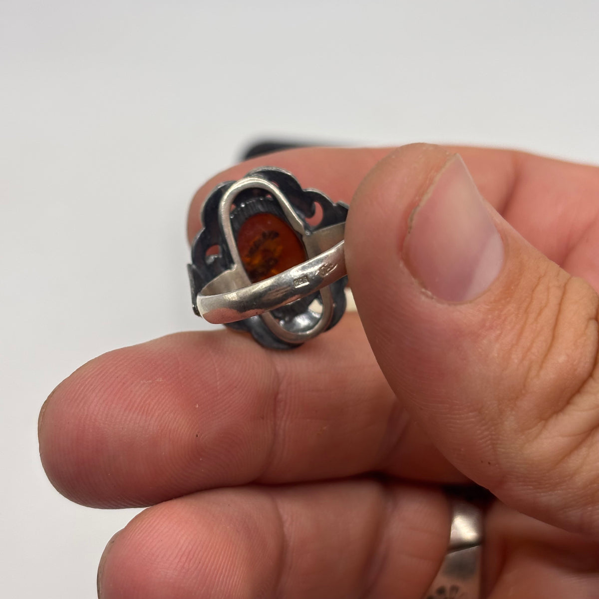 Silver Amber Ring (R)
