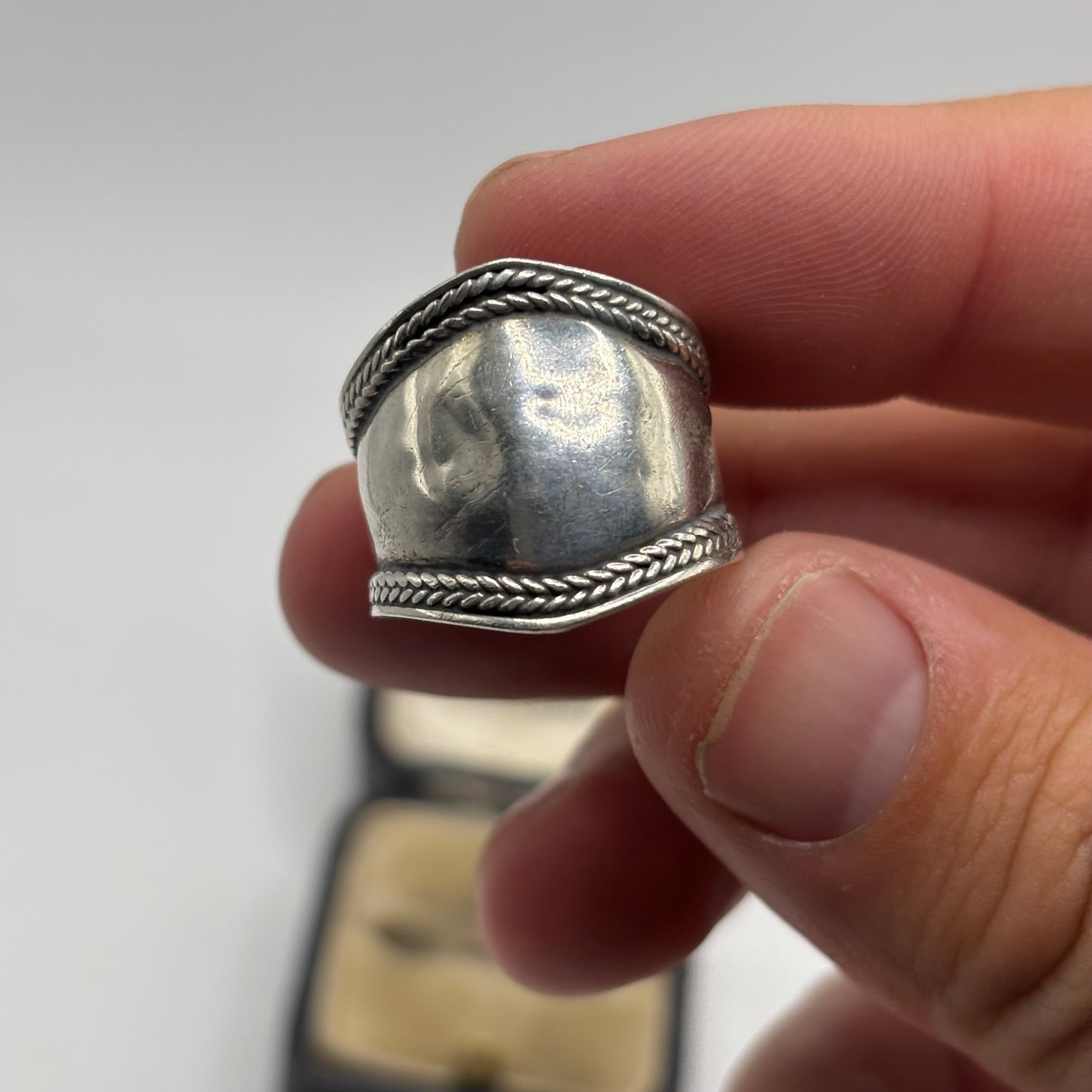Silver Band Ring (P)