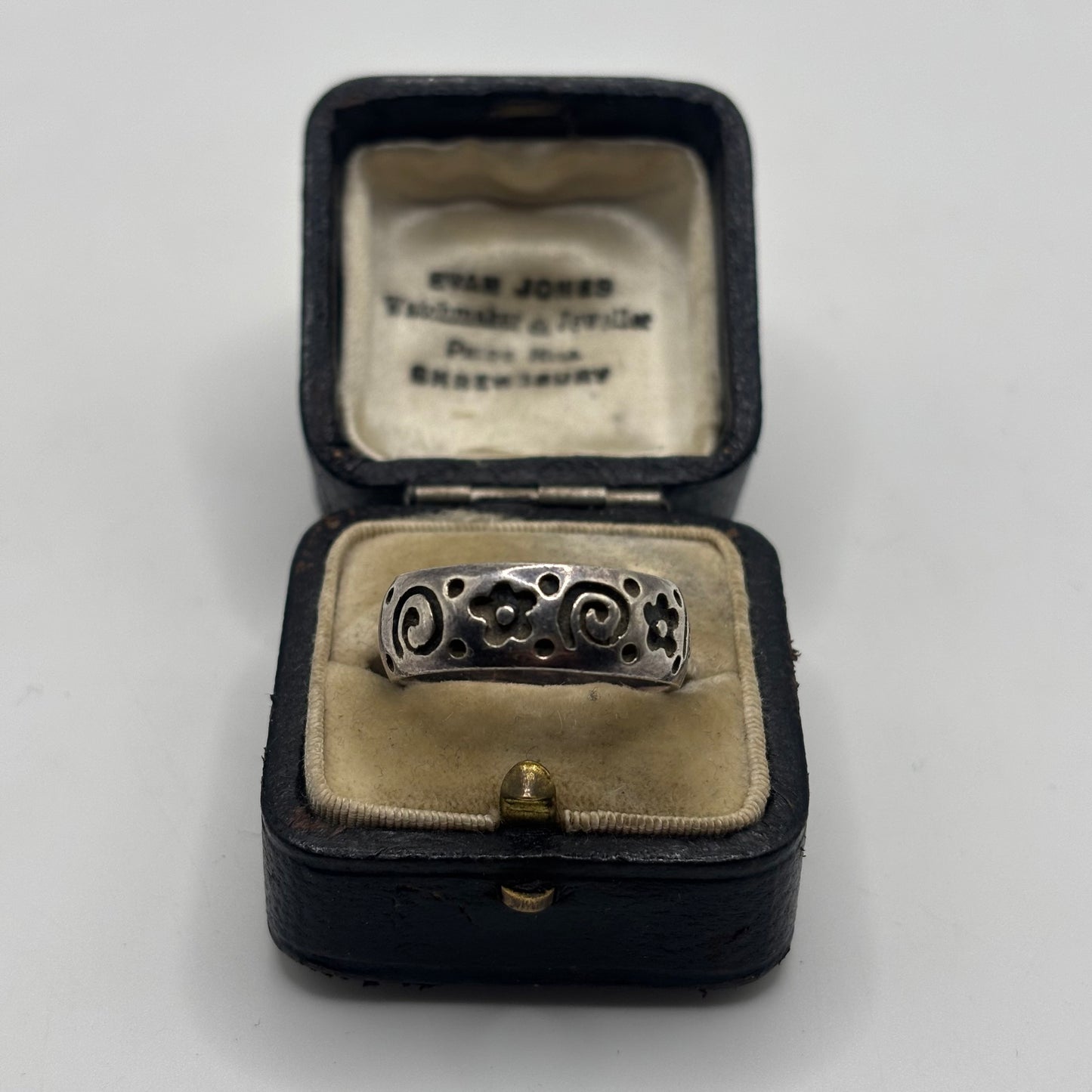 Silver Swirl & Flower Band Ring (R)