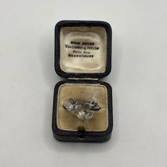 Silver Flower Ring