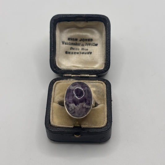 Silver Amethyst Ring (J)