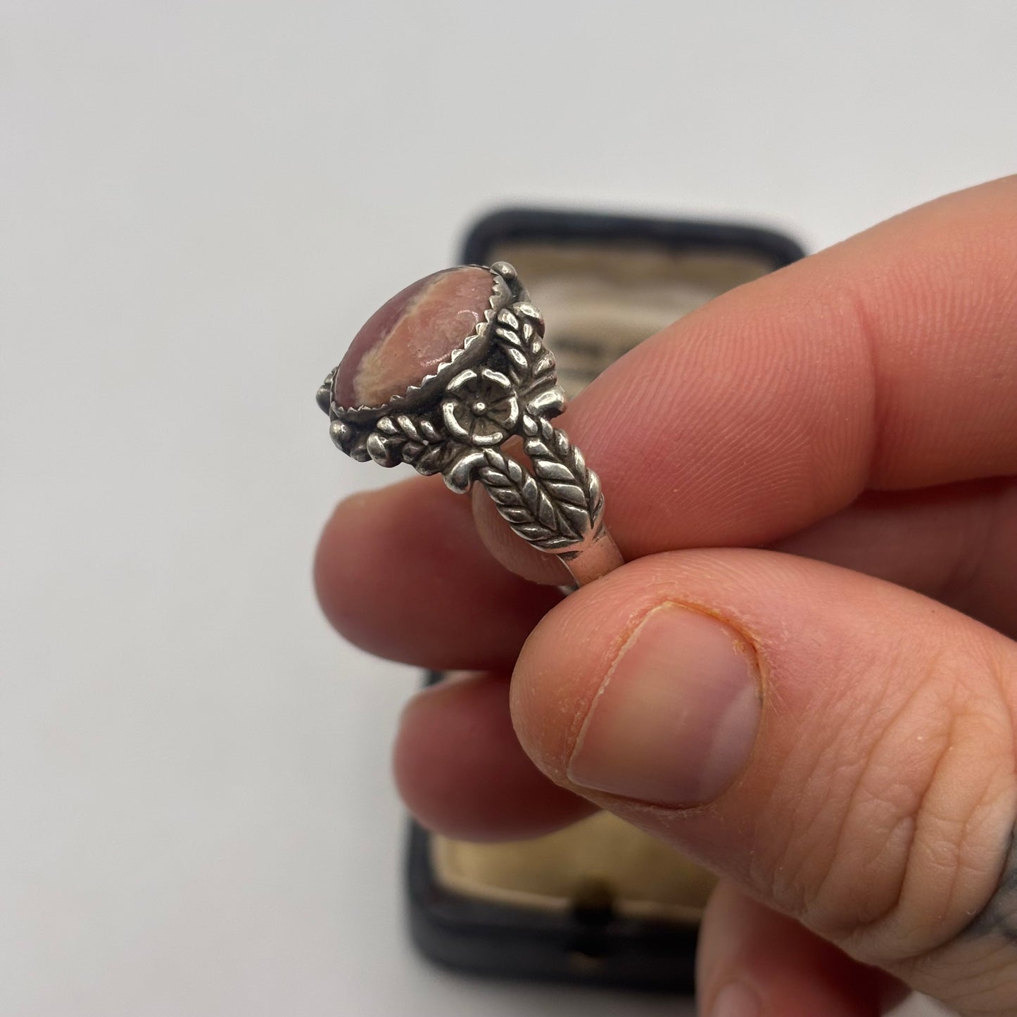 Silver Carolyn Pollack Pink Rhodochrosite Ring