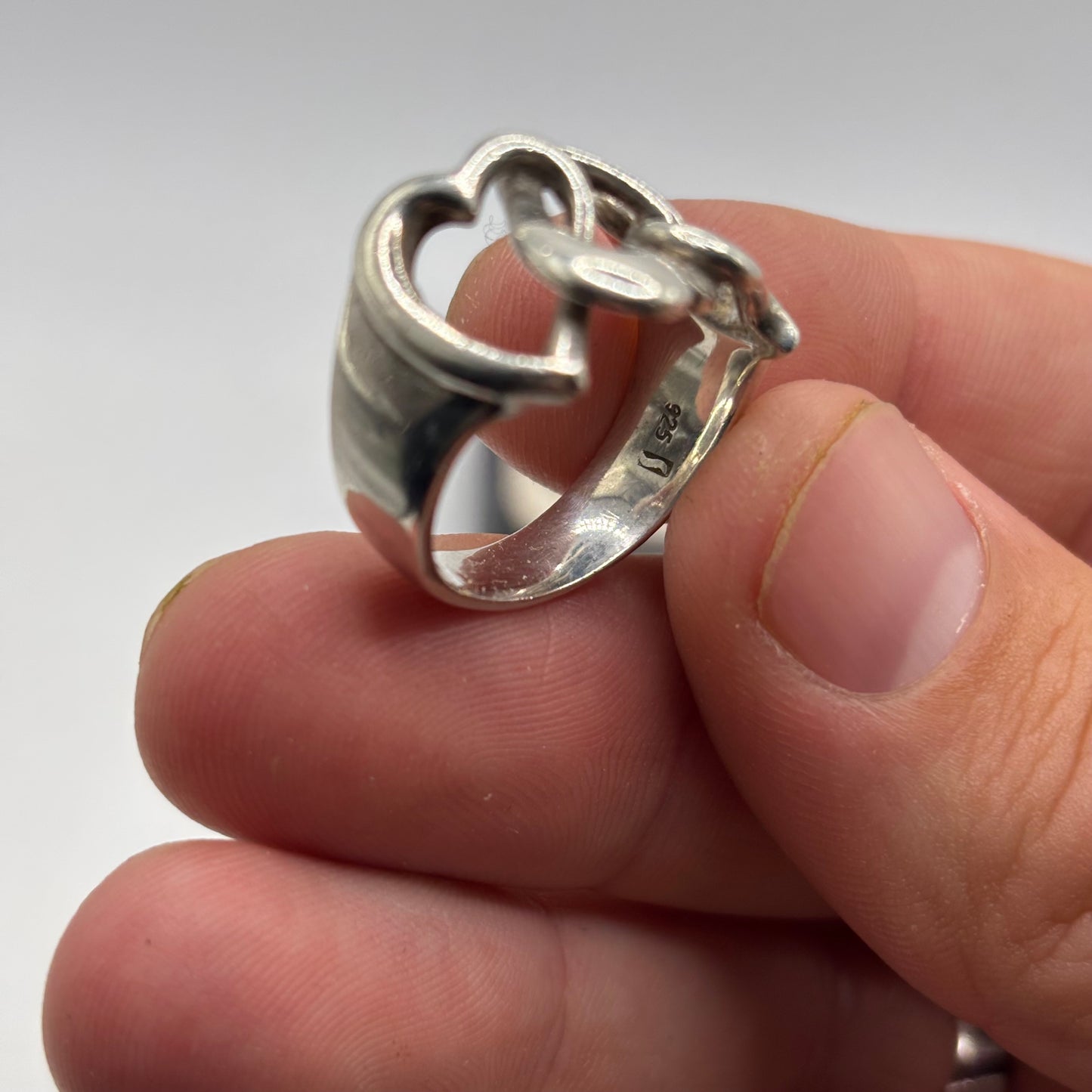 Silver Heavy Heart Ring (R)