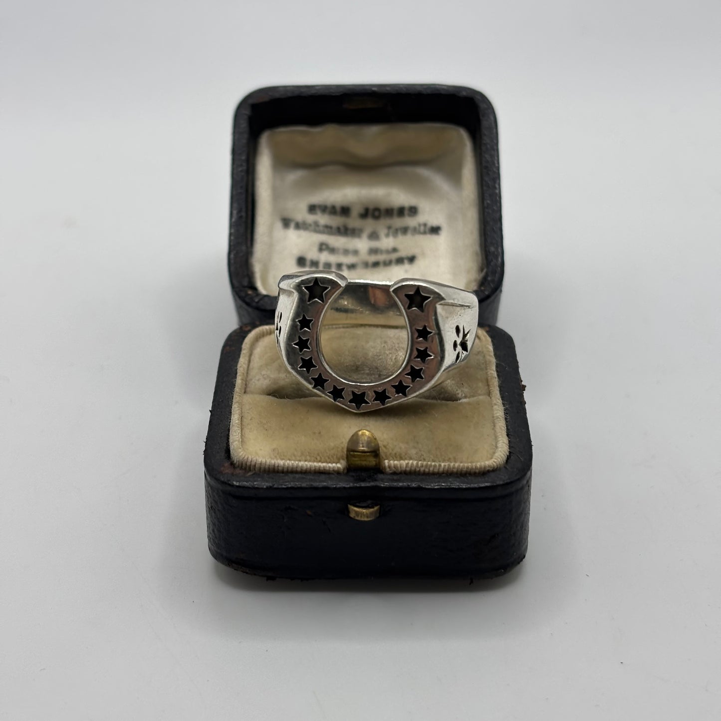 Silver Horseshoe Ring (X)