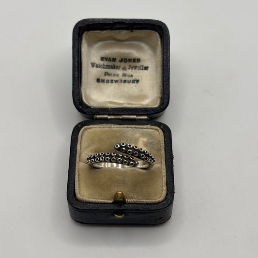 Silver Octopus Ring (Q)