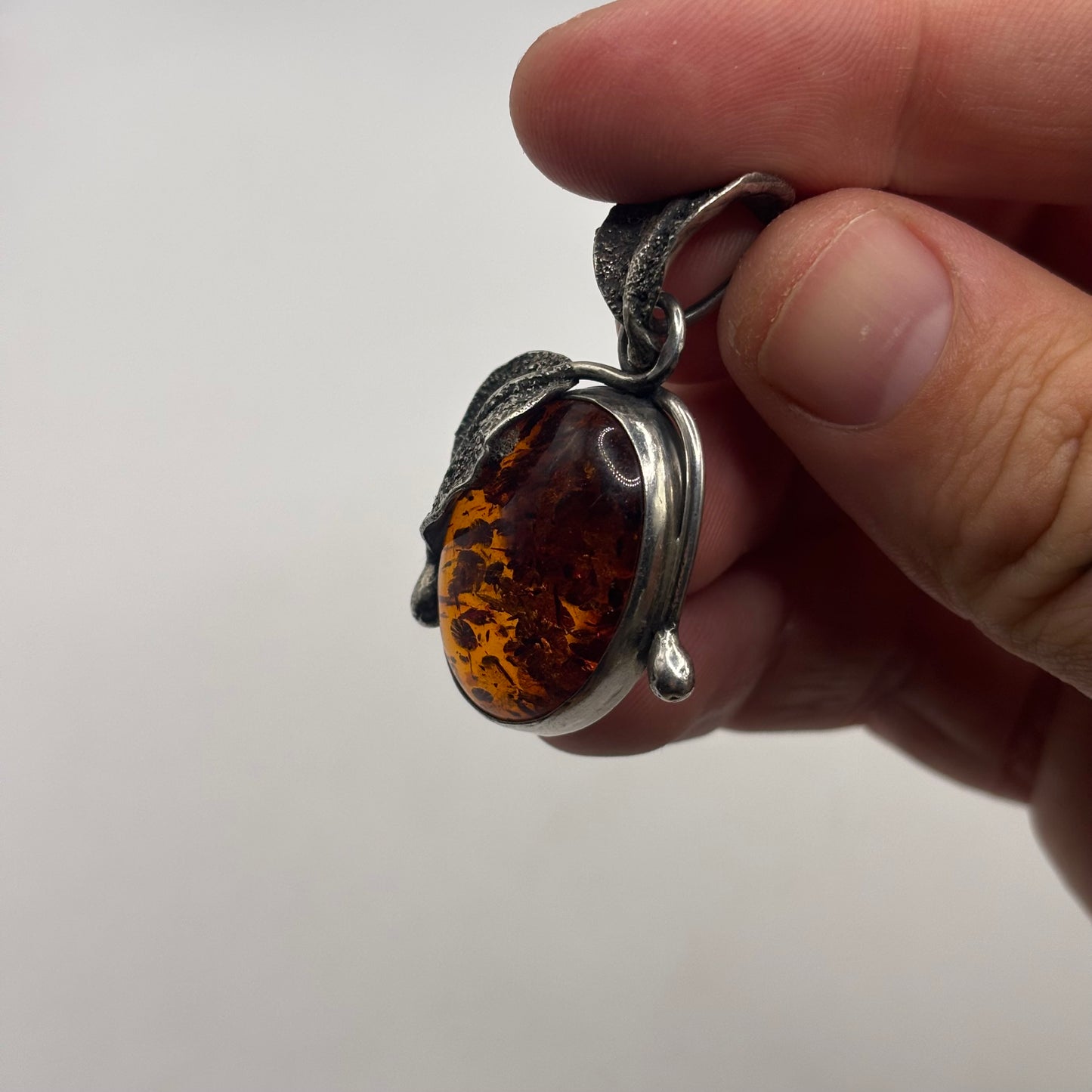 Silver Amber Leaf Pendant