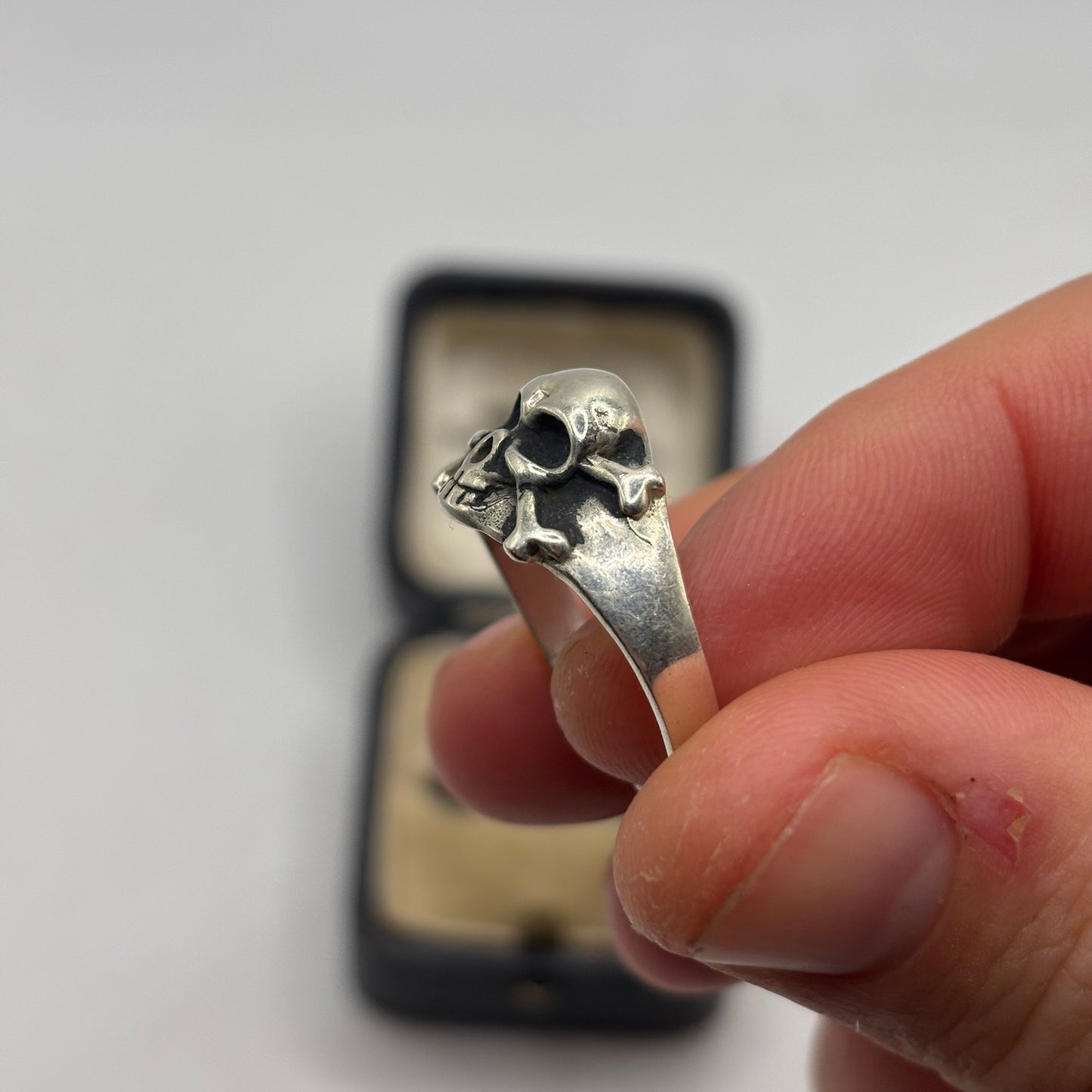Silver Skull & Crossbones Ring