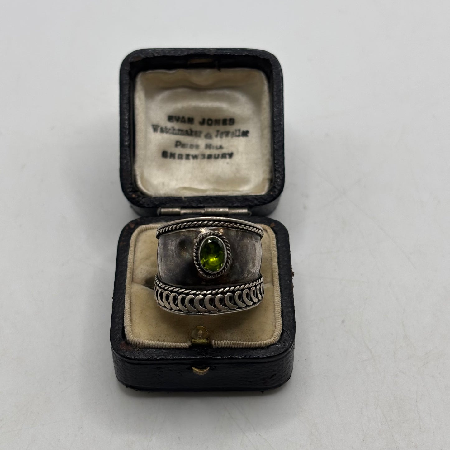 Silver Peridot Band Ring (S)