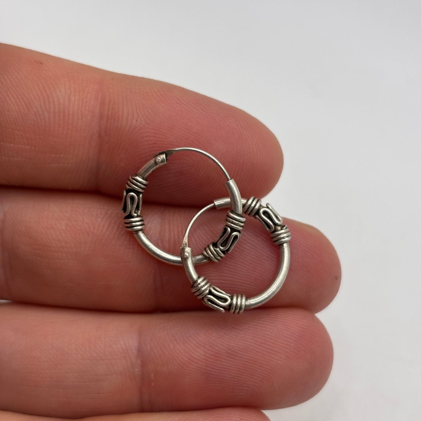Silver 16mm Hoop Earrings