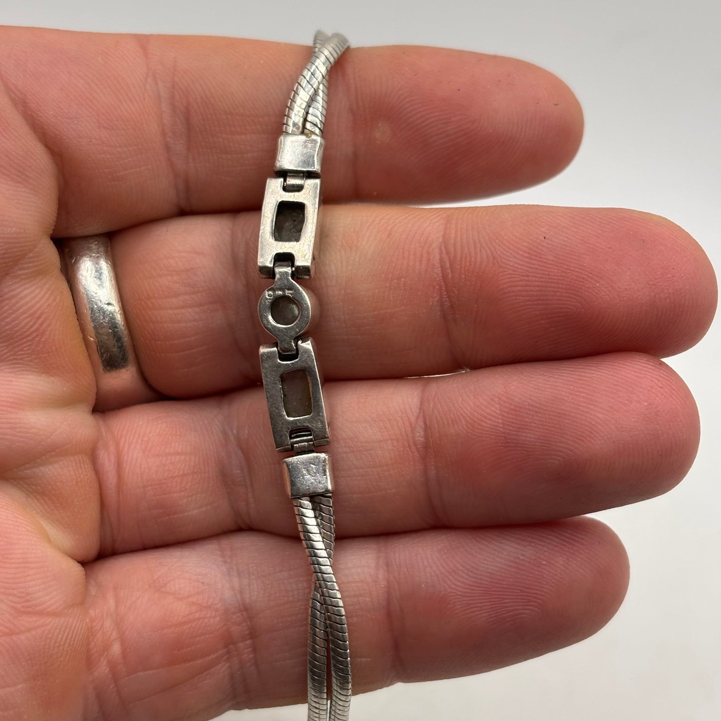 Silver 7.5” Green Stoned Bracelet