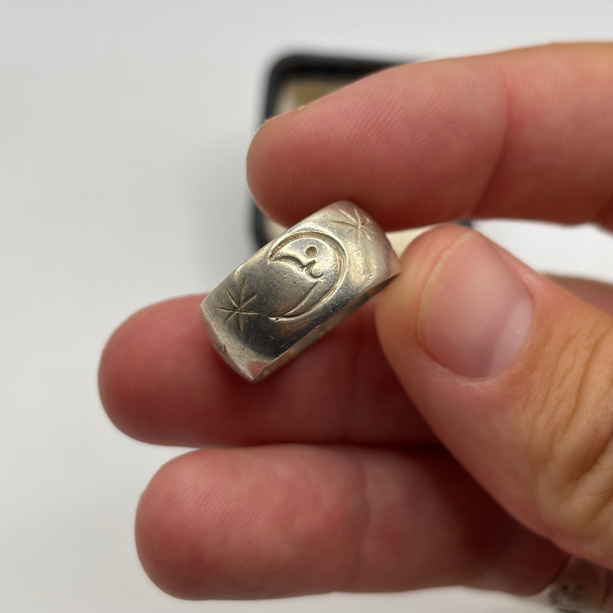 Silver Chunky Moon & Star Band Ring (O)