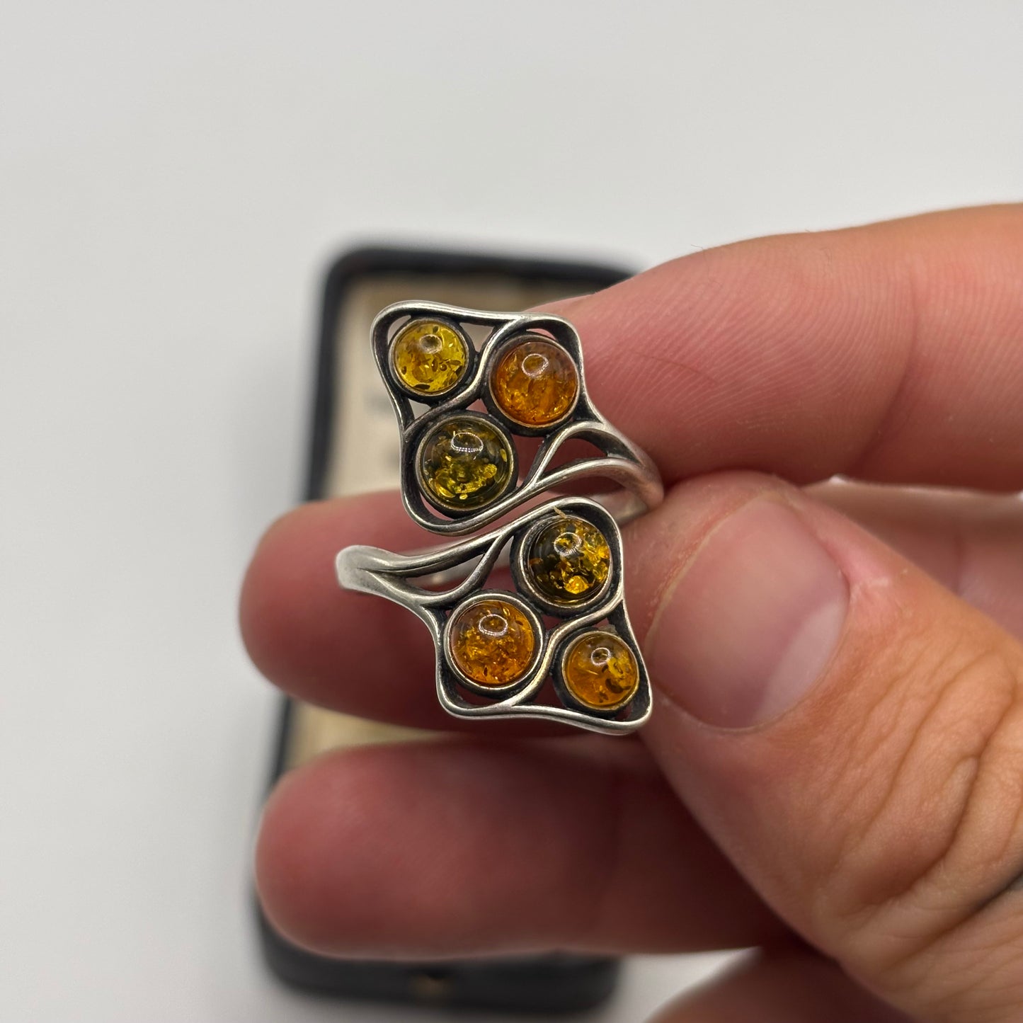 Silver Unusual Amber Ring (T)