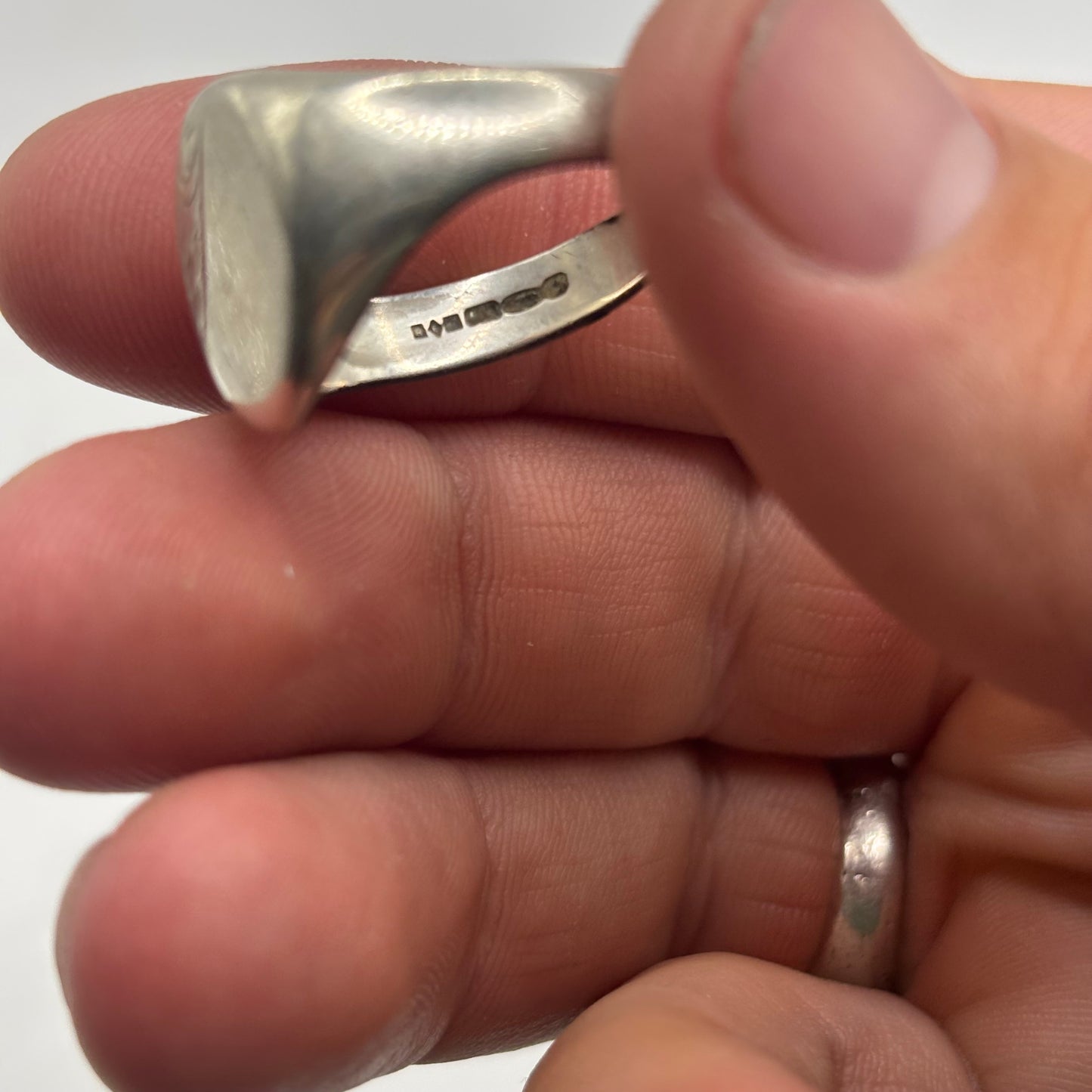 Silver Signet Ring (U)