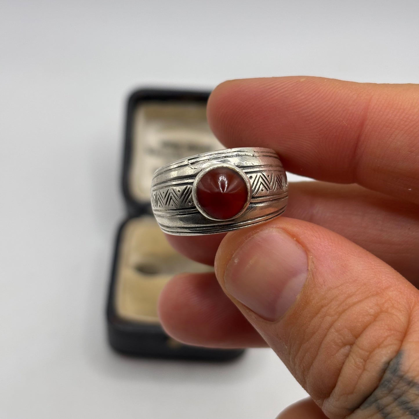 Silver Carnelian Detailed Ring