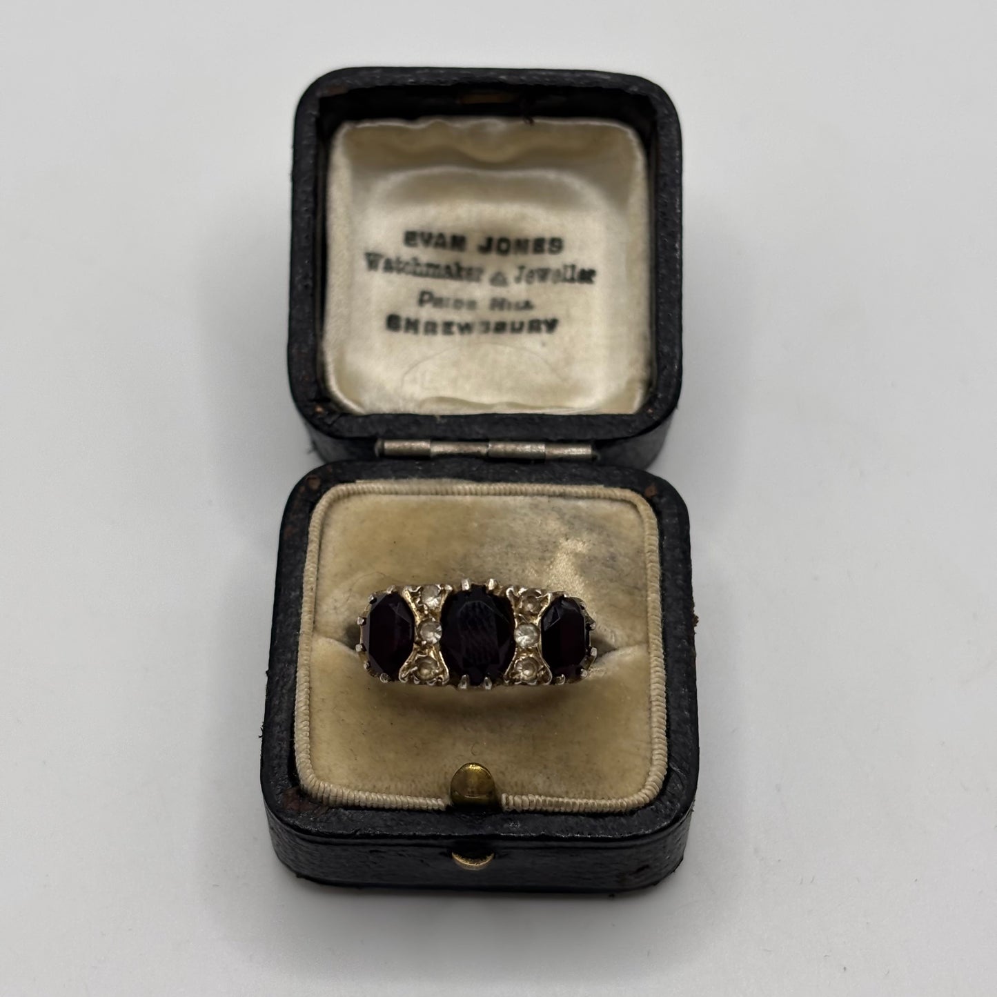 Silver Garnet Ring (O)