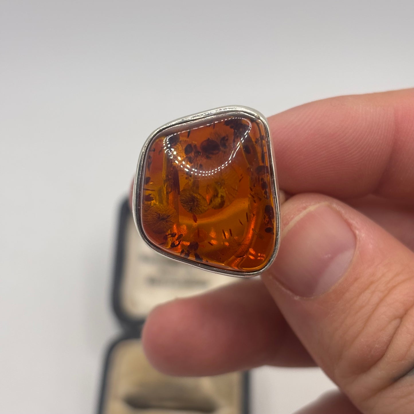 Silver Chunky Amber Ring (W)