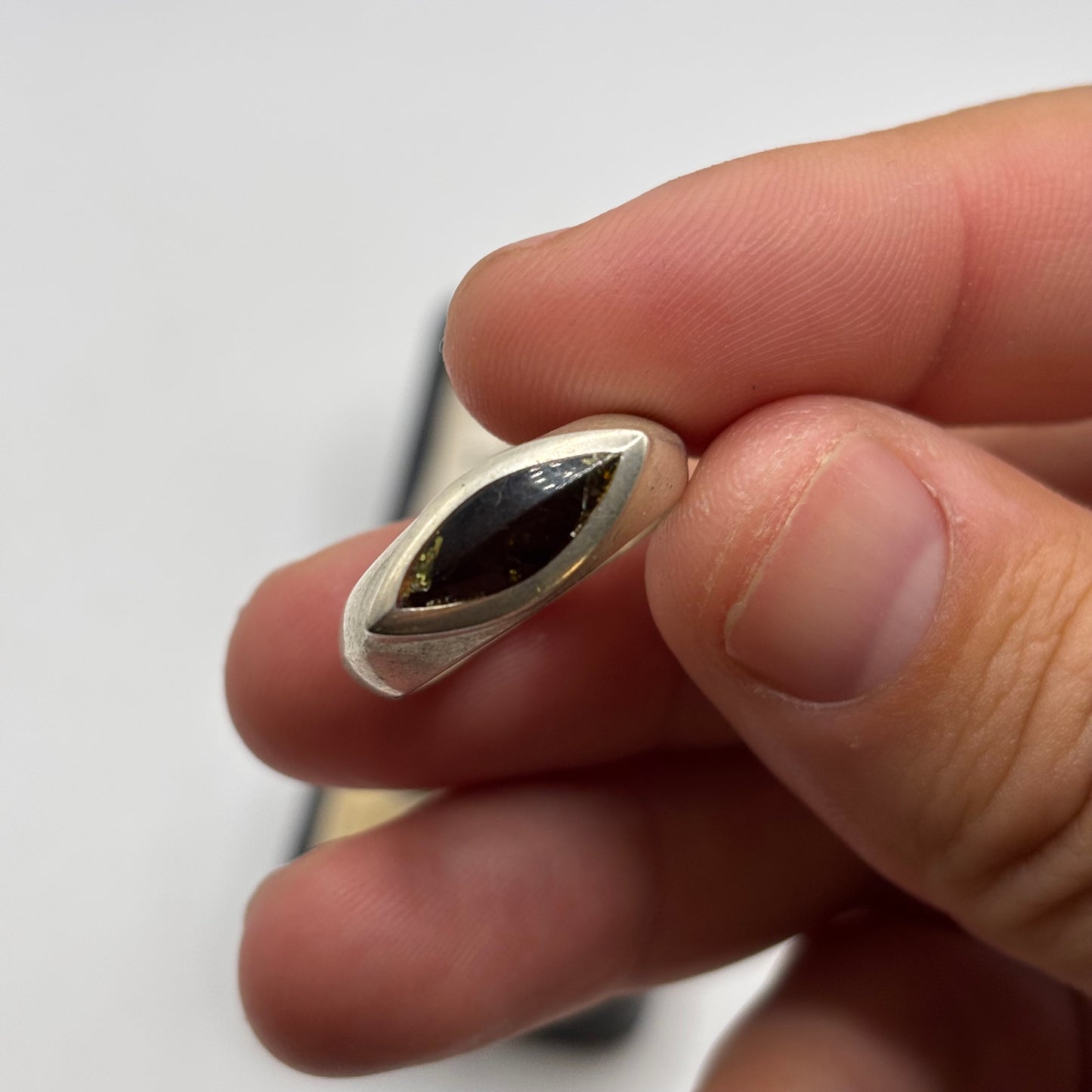 Silver Amber Inlayed Ring (R)